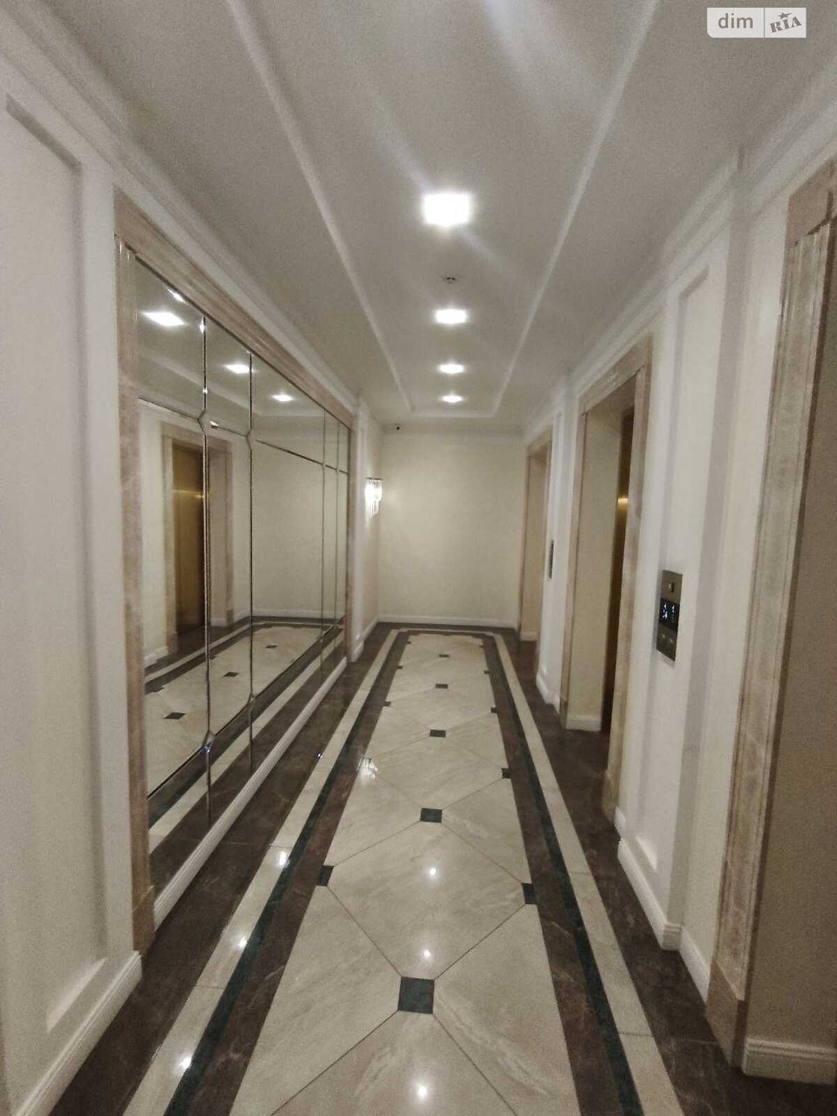 Продажа однокомнатной квартиры в Крыжановка, на ул. Академика Сахарова 3Е, фото 1 Продажа однокомнатной квартиры в Крыжановка, на ул. Академика Сахарова 3Е, фото 1