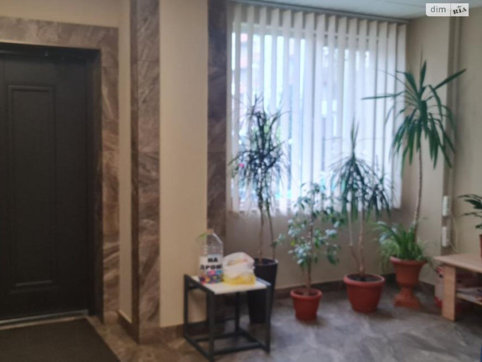 Продажа трехкомнатной квартиры в Крыжановка, на ул. Защитников Украины, фото 1 Продажа трехкомнатной квартиры в Крыжановка, на ул. Защитников Украины, фото 1
