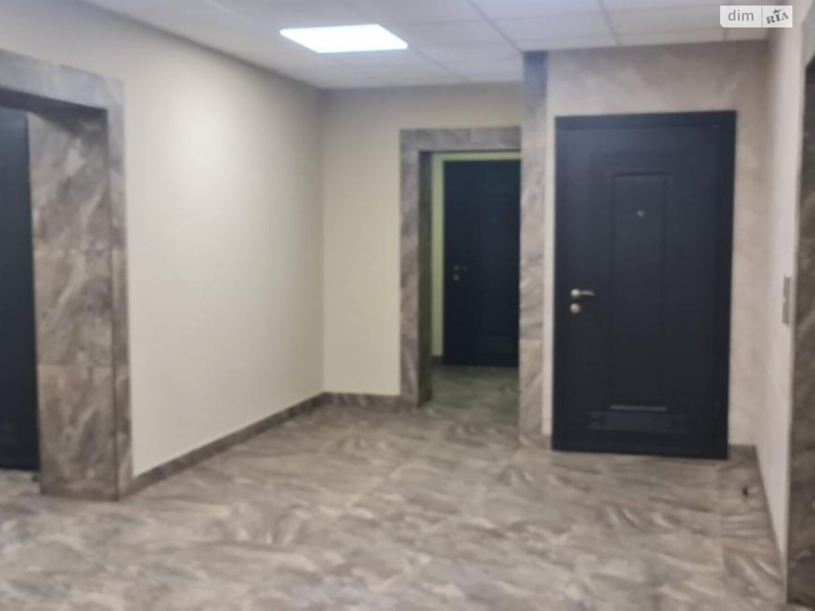 Продажа трехкомнатной квартиры в Крыжановка, на ул. Защитников Украины, фото 1 Продажа трехкомнатной квартиры в Крыжановка, на ул. Защитников Украины, фото 1