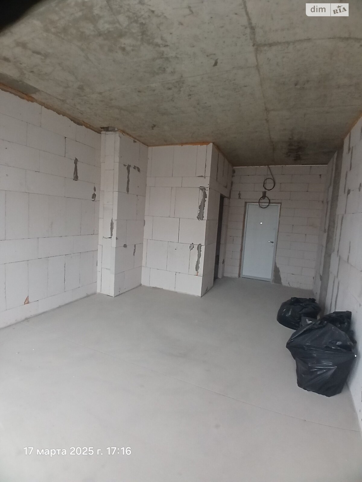 Продаж однокімнатної квартири в Крижанівка, на вул. Захисників України, фото 1 Продаж однокімнатної квартири в Крижанівка, на вул. Захисників України, фото 1