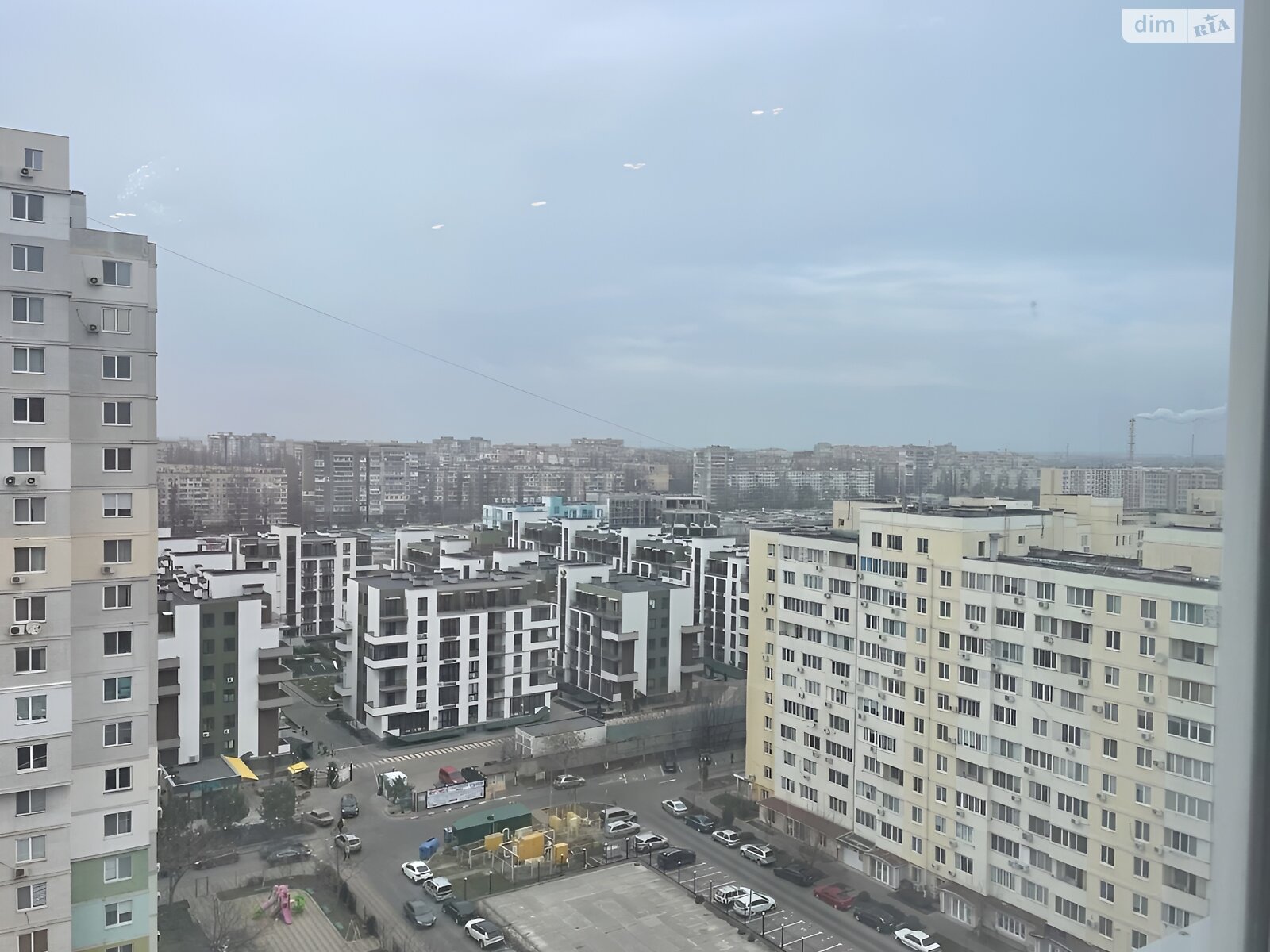 Продажа трехкомнатной квартиры в Крыжановка, на ул. Защитников Украины, фото 1