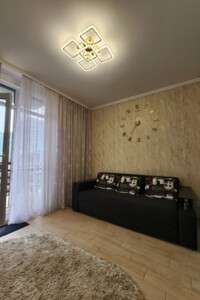 Продажа однокомнатной квартиры в Крыжановка, на ул. Защитников Украины, фото 2