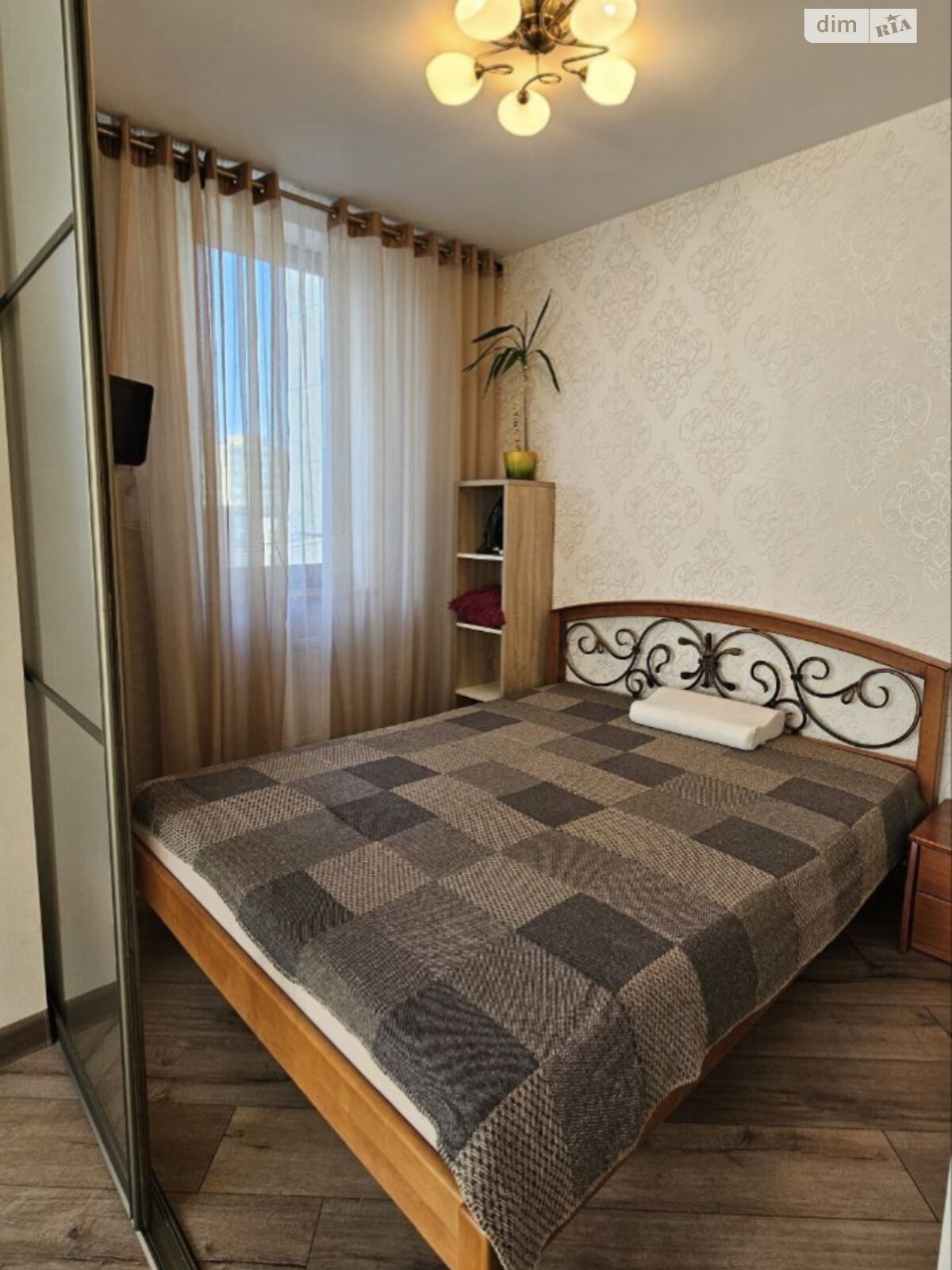 Продажа однокомнатной квартиры в Крыжановка, на ул. Защитников Украины 54Б, фото 1 Продажа однокомнатной квартиры в Крыжановка, на ул. Защитников Украины 54Б, фото 1