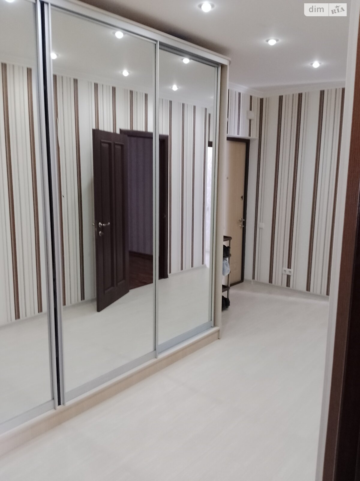 Продаж двокімнатної квартири в Крижанівка, на вул. Захисників України 44А, фото 1 Продаж двокімнатної квартири в Крижанівка, на вул. Захисників України 44А, фото 1