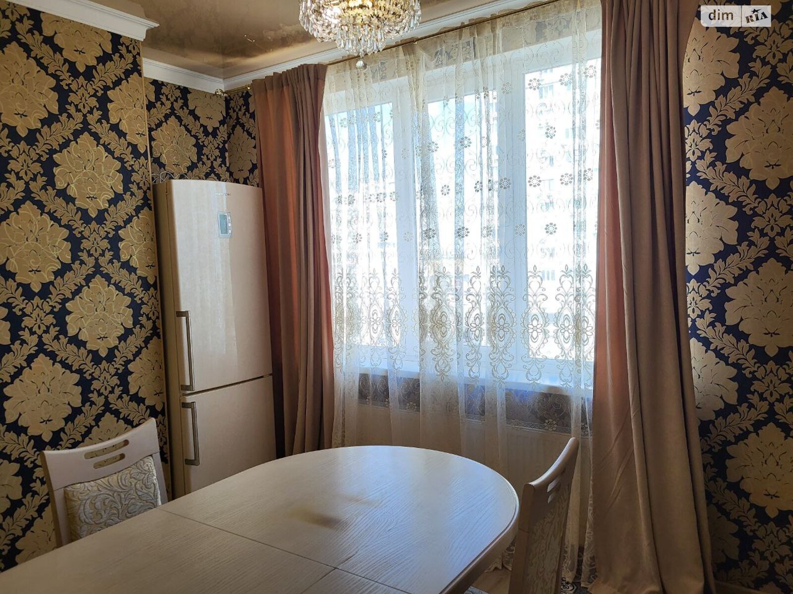 Продажа однокомнатной квартиры в Крыжановка, на ул. Защитников Украины 44, фото 1