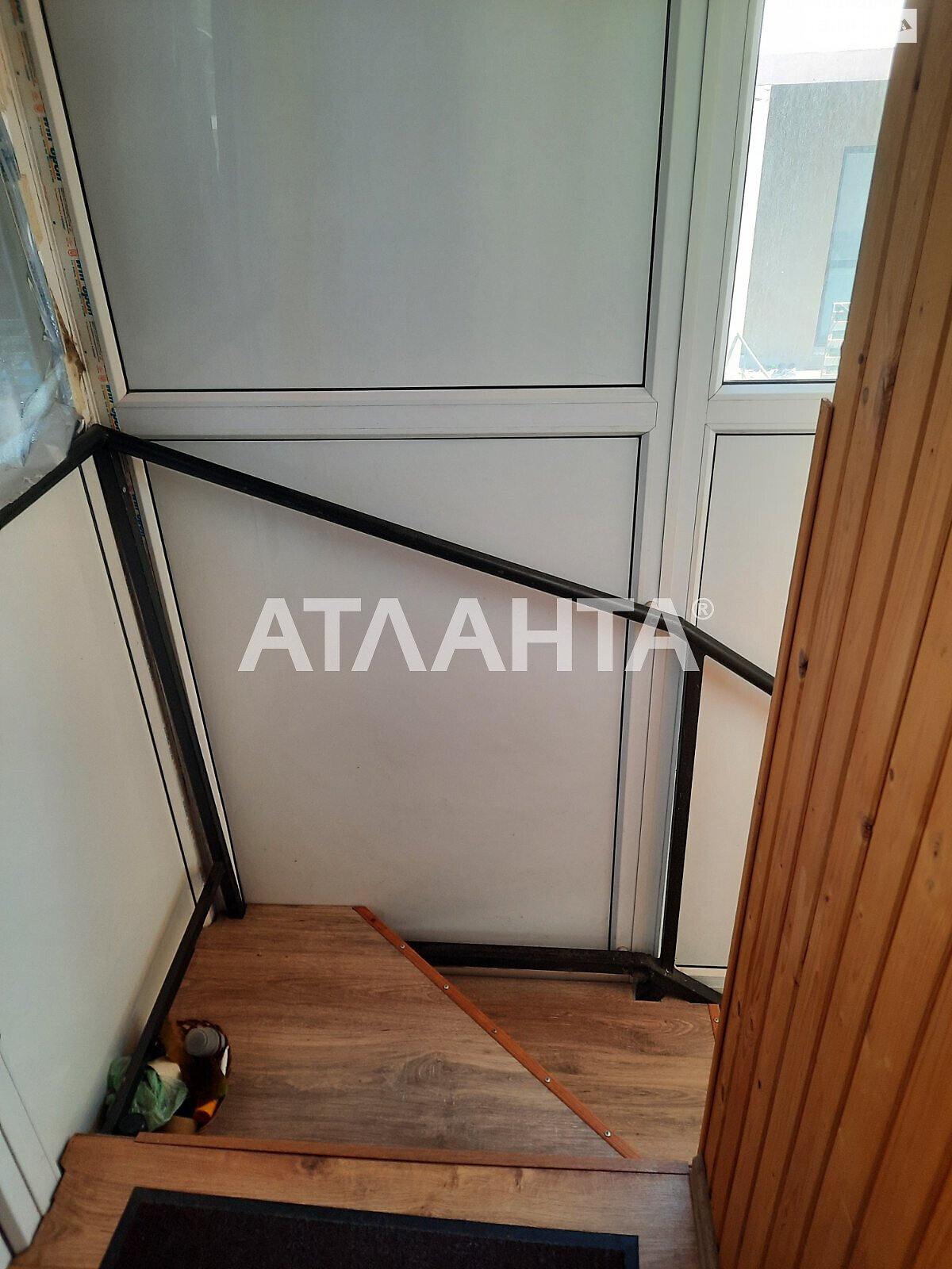 Продаж двокімнатної квартири в Крижанівка, на вул. Захисників України, фото 1 Продаж двокімнатної квартири в Крижанівка, на вул. Захисників України, фото 1