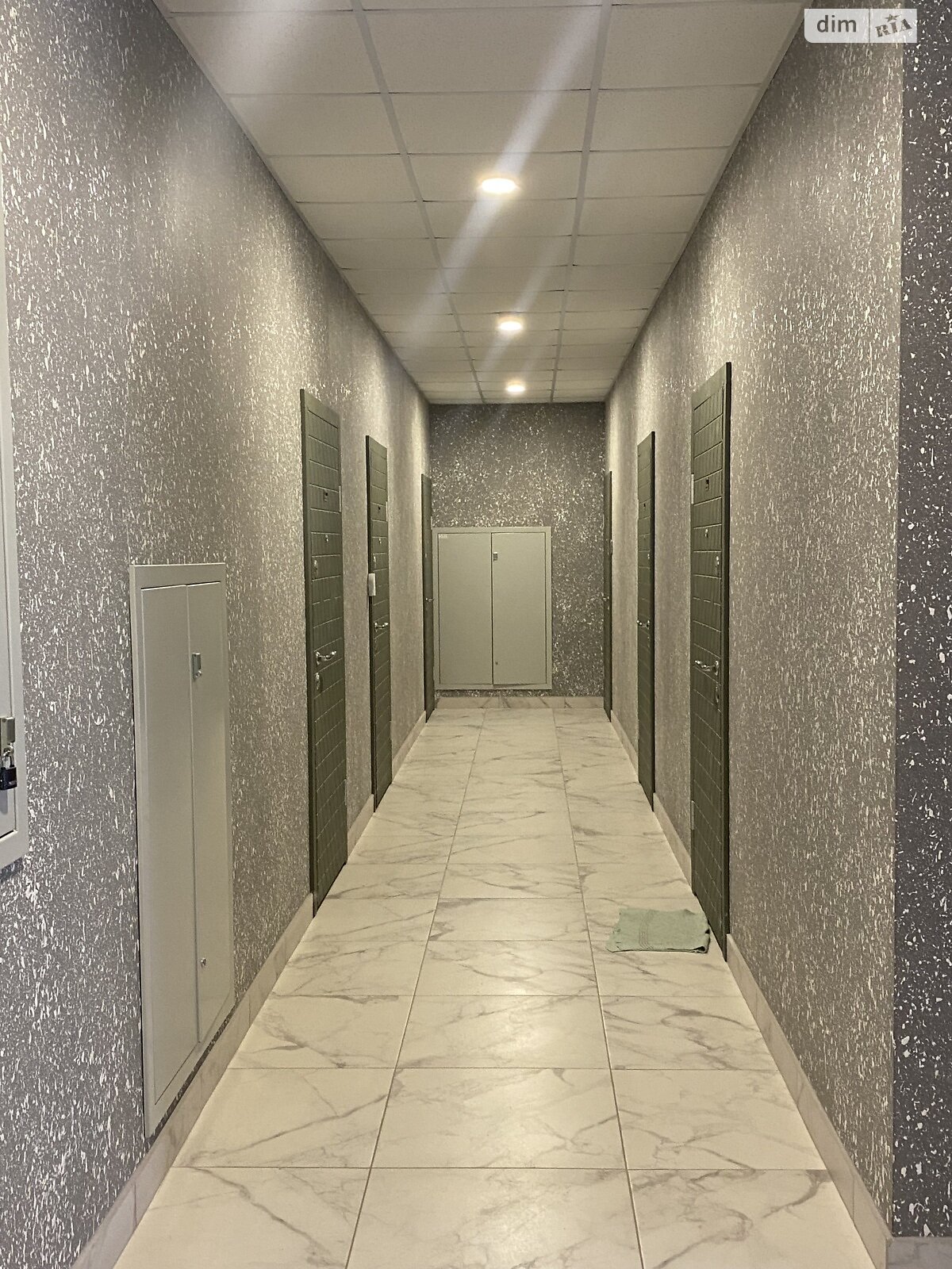 Продажа однокомнатной квартиры в Крыжановка, на ул. Защитников Украины 60Е, фото 1