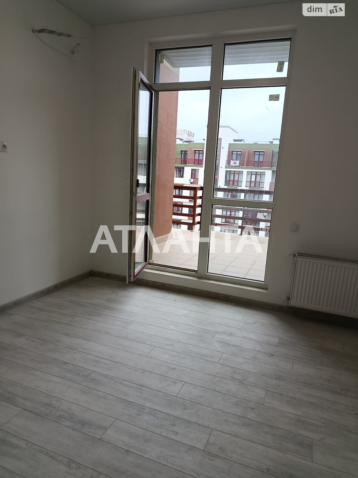 Продажа однокомнатной квартиры в Крыжановка, на ул. Защитников Украины, фото 1