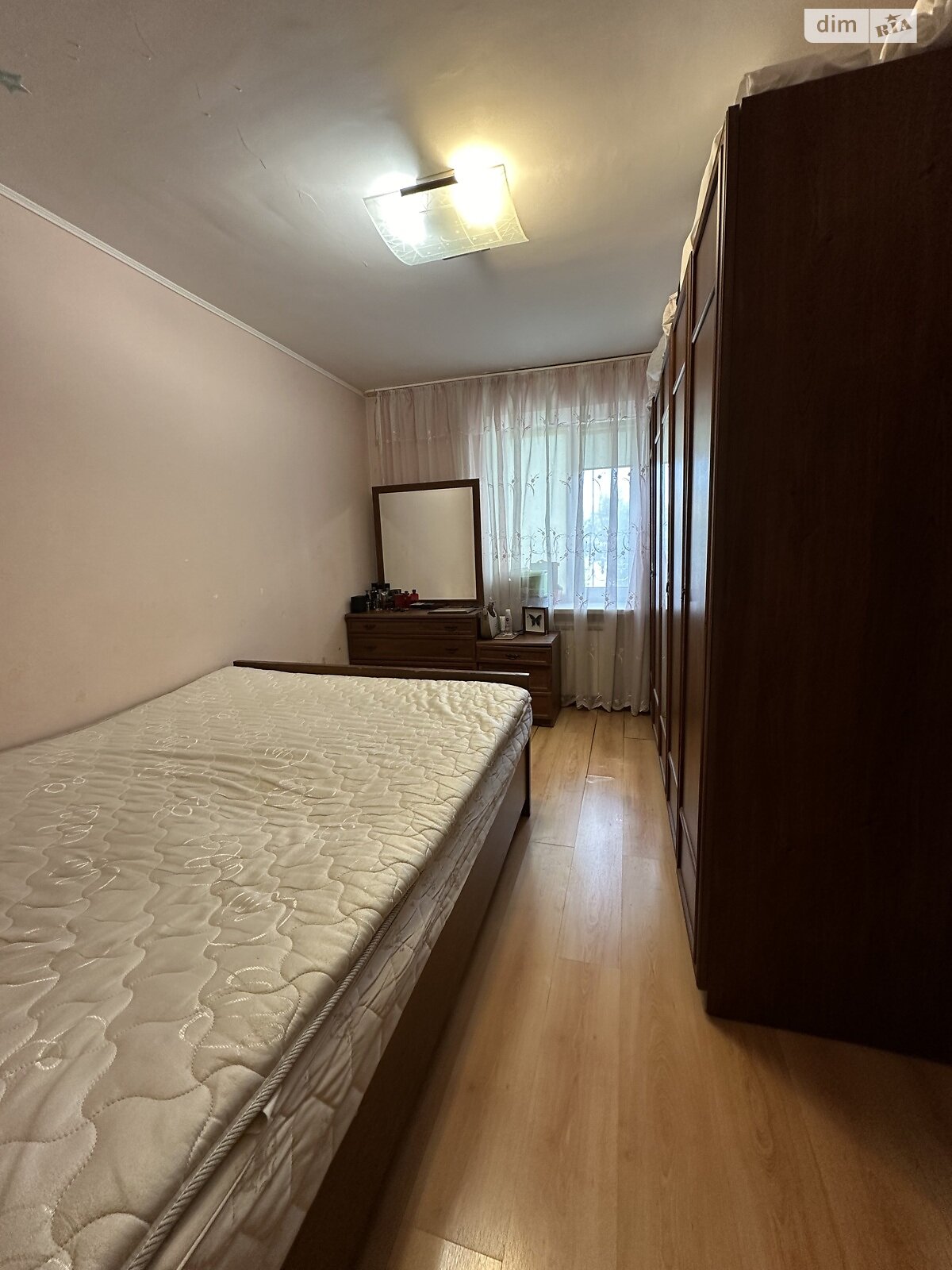 Продаж трикімнатної квартири в Крюківщині, на вул. Дружби 8, фото 1 Продаж трикімнатної квартири в Крюківщині, на вул. Дружби 8, фото 1