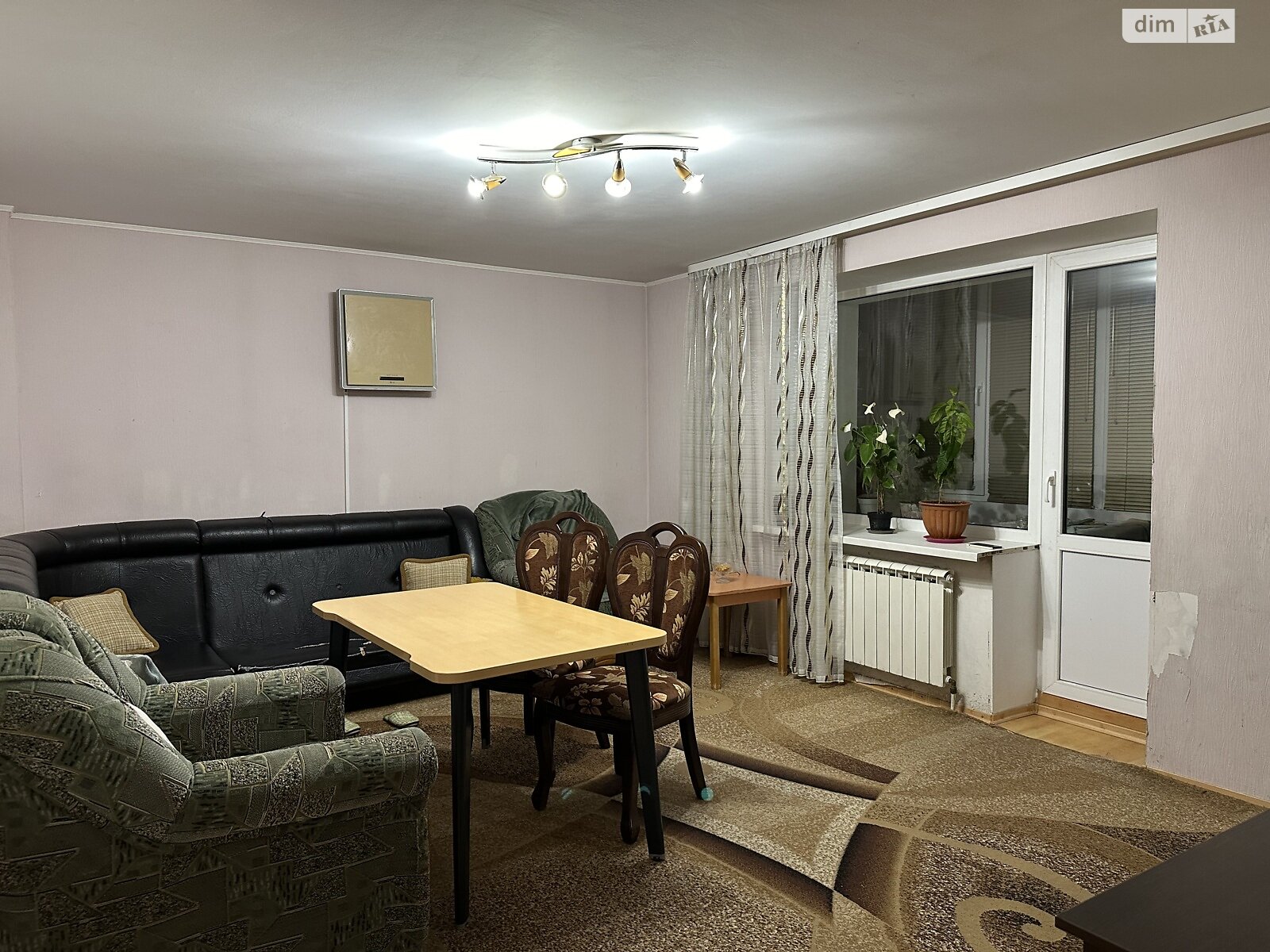 Продаж трикімнатної квартири в Крюківщині, на вул. Дружби 8, фото 1 Продаж трикімнатної квартири в Крюківщині, на вул. Дружби 8, фото 1