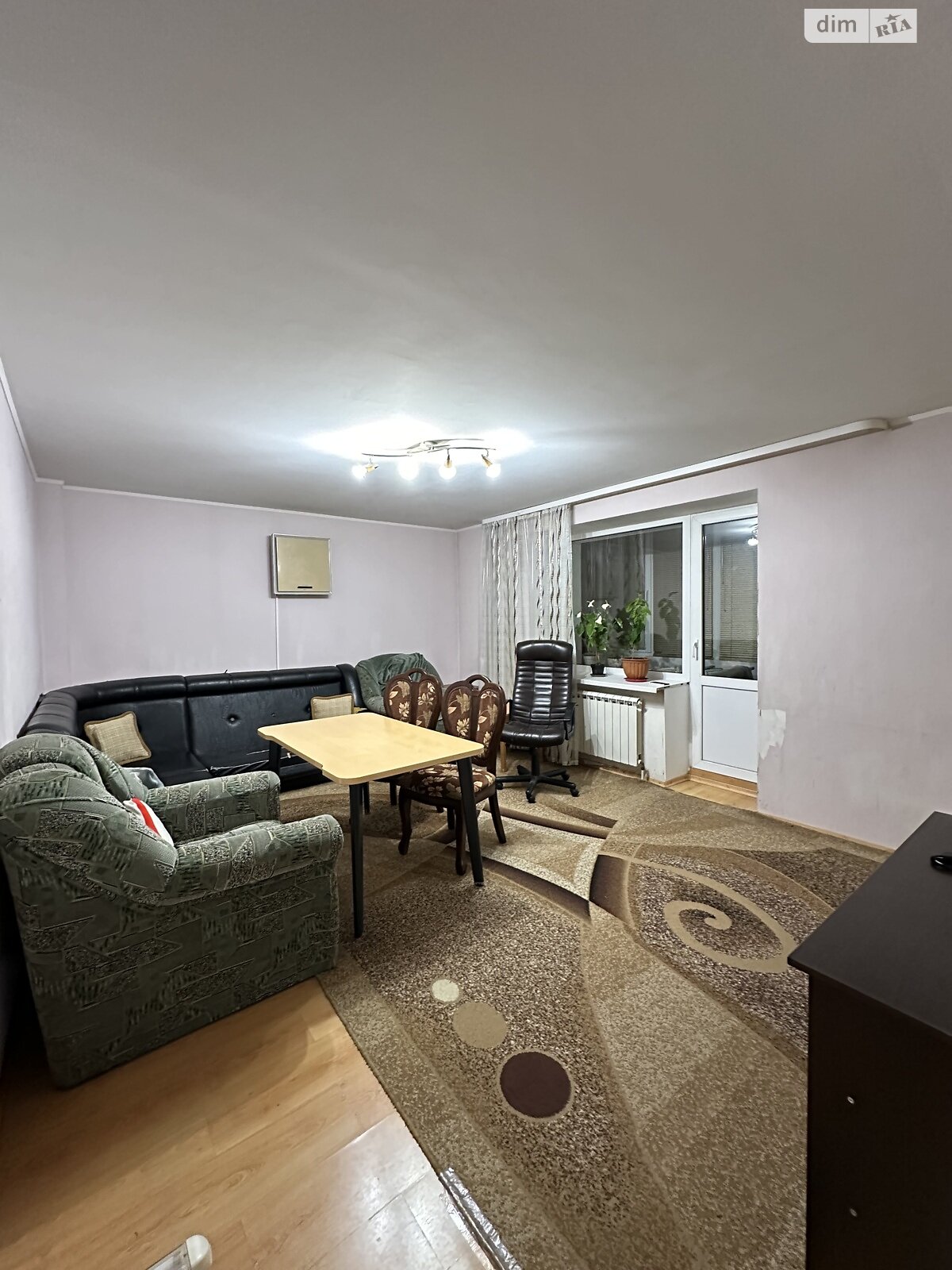 Продаж трикімнатної квартири в Крюківщині, на вул. Дружби 8, фото 1 Продаж трикімнатної квартири в Крюківщині, на вул. Дружби 8, фото 1