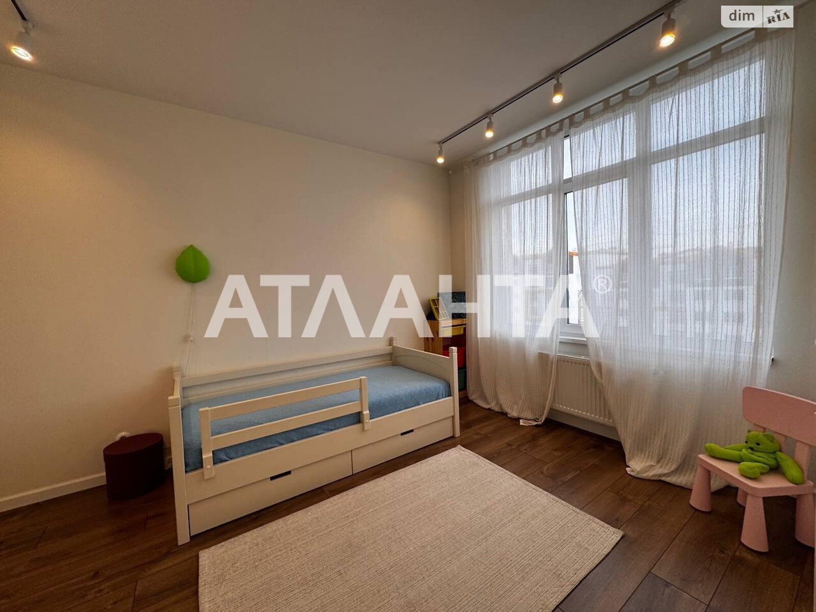 Продаж чотирикімнатної квартири в Крюківщині, на вул. Одеська 25А, фото 1 Продаж чотирикімнатної квартири в Крюківщині, на вул. Одеська 25А, фото 1