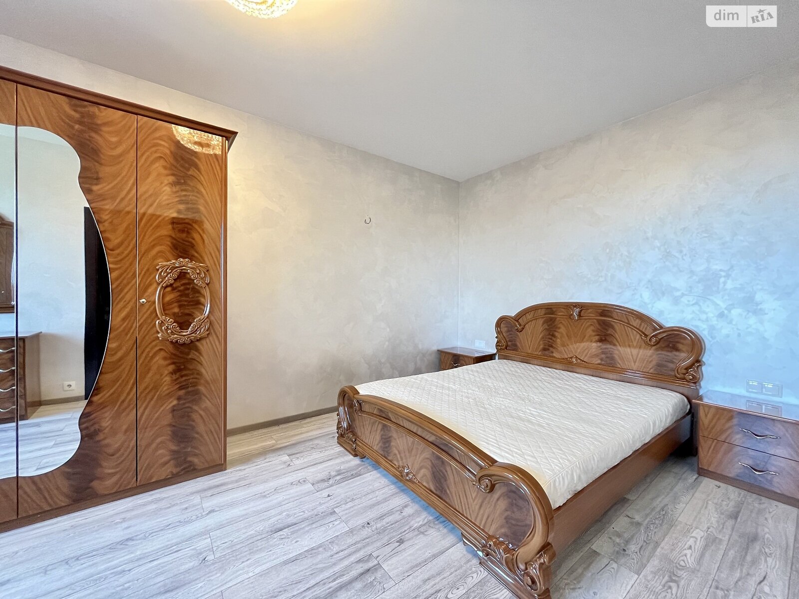 Продажа трехкомнатной квартиры в Крюковщине, на ул. Вишнёвая 17, фото 1 Продажа трехкомнатной квартиры в Крюковщине, на ул. Вишнёвая 17, фото 1