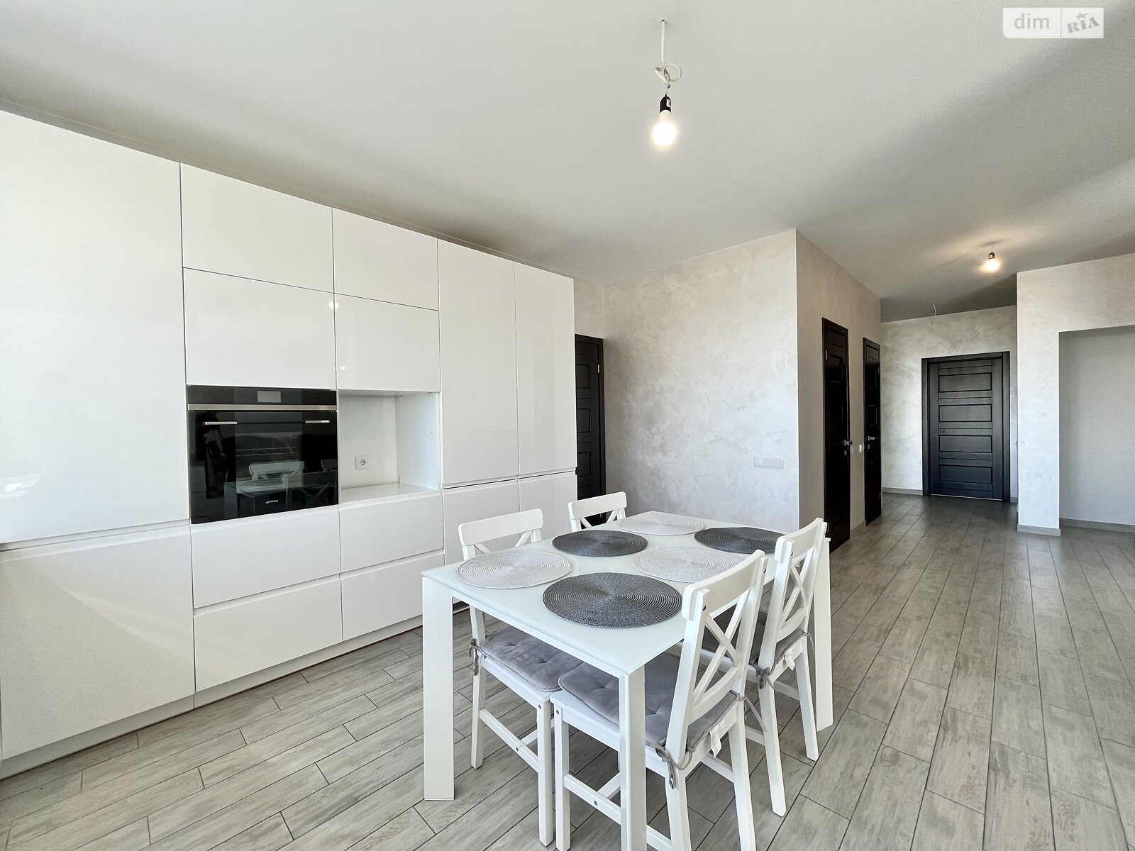 Продажа трехкомнатной квартиры в Крюковщине, на ул. Вишнёвая 17, фото 1 Продажа трехкомнатной квартиры в Крюковщине, на ул. Вишнёвая 17, фото 1