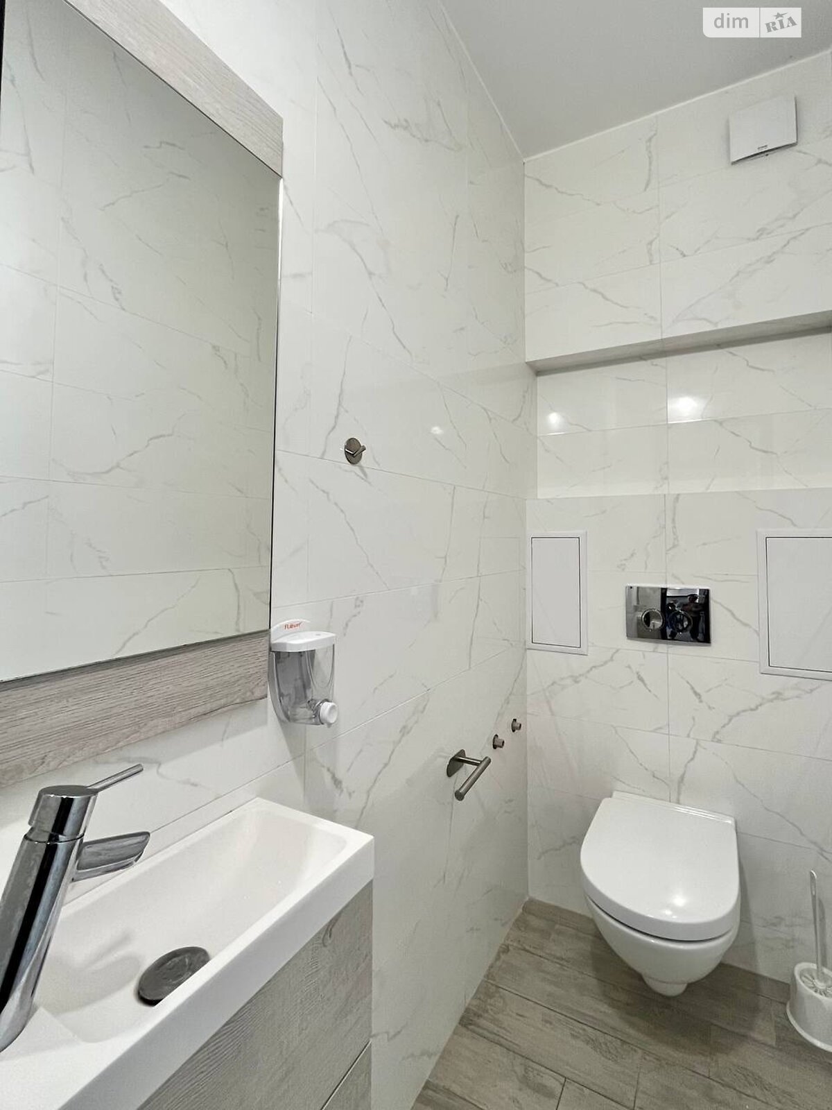 Продажа трехкомнатной квартиры в Крюковщине, на ул. Вишнёвая 17, фото 1 Продажа трехкомнатной квартиры в Крюковщине, на ул. Вишнёвая 17, фото 1