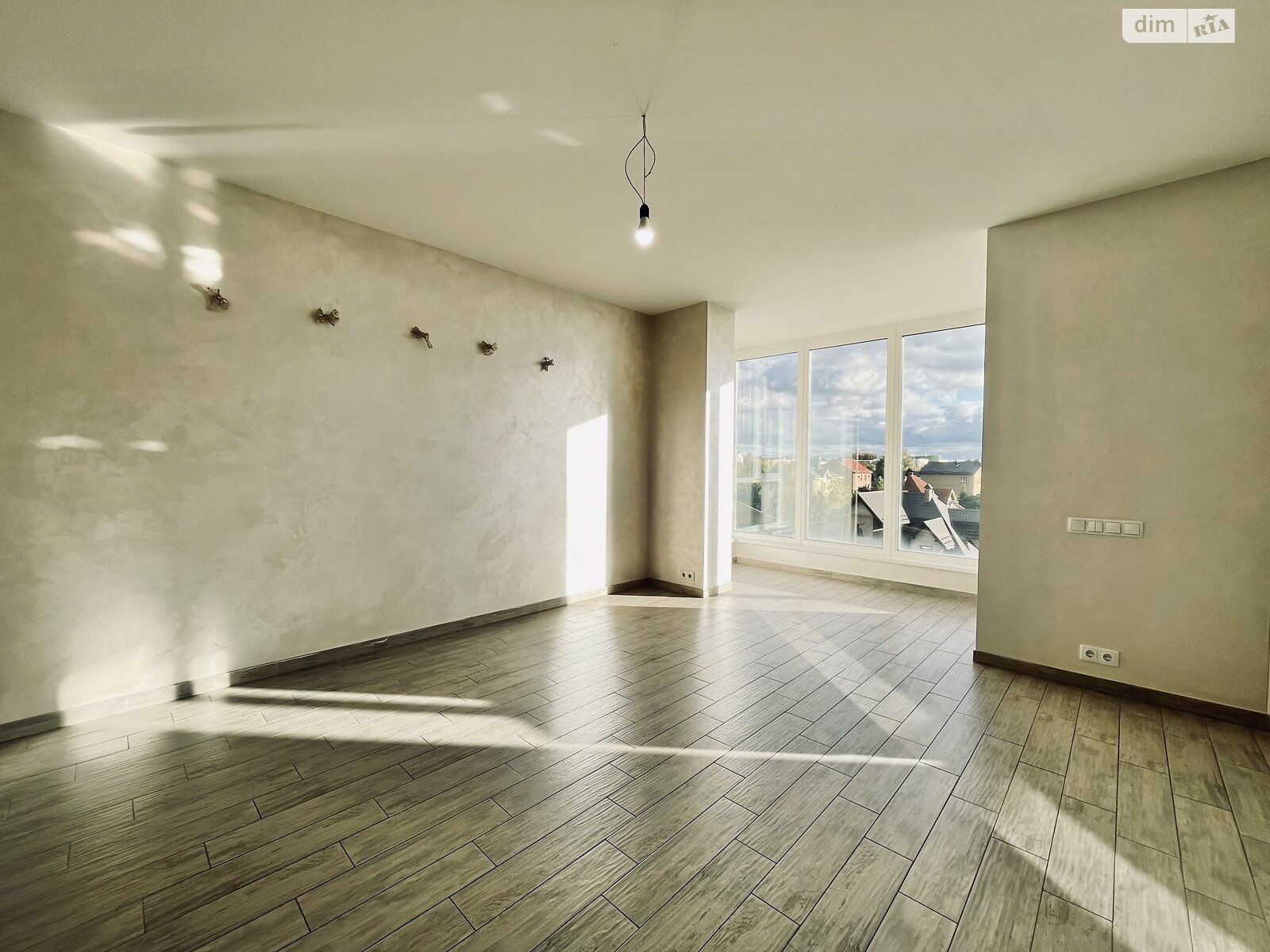 Продажа трехкомнатной квартиры в Крюковщине, на ул. Вишнёвая 17, фото 1 Продажа трехкомнатной квартиры в Крюковщине, на ул. Вишнёвая 17, фото 1