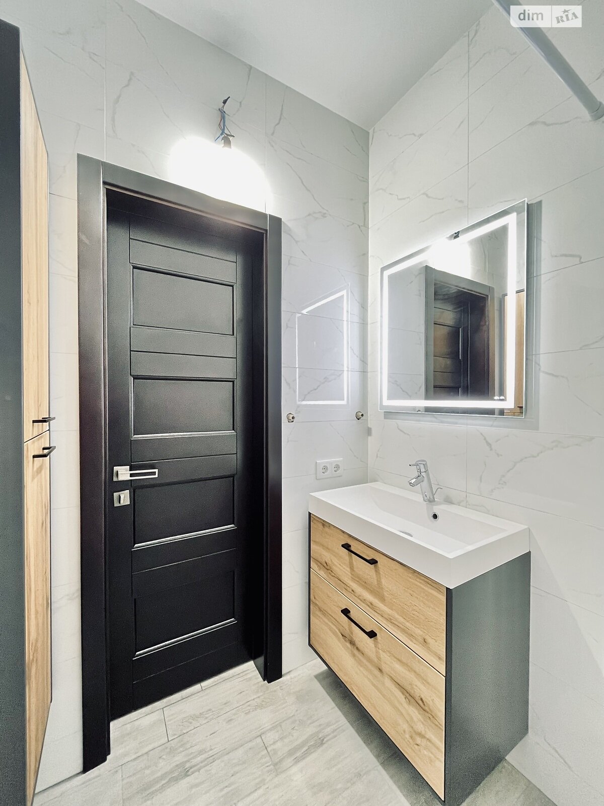 Продажа трехкомнатной квартиры в Крюковщине, на ул. Вишнёвая 17, фото 1 Продажа трехкомнатной квартиры в Крюковщине, на ул. Вишнёвая 17, фото 1