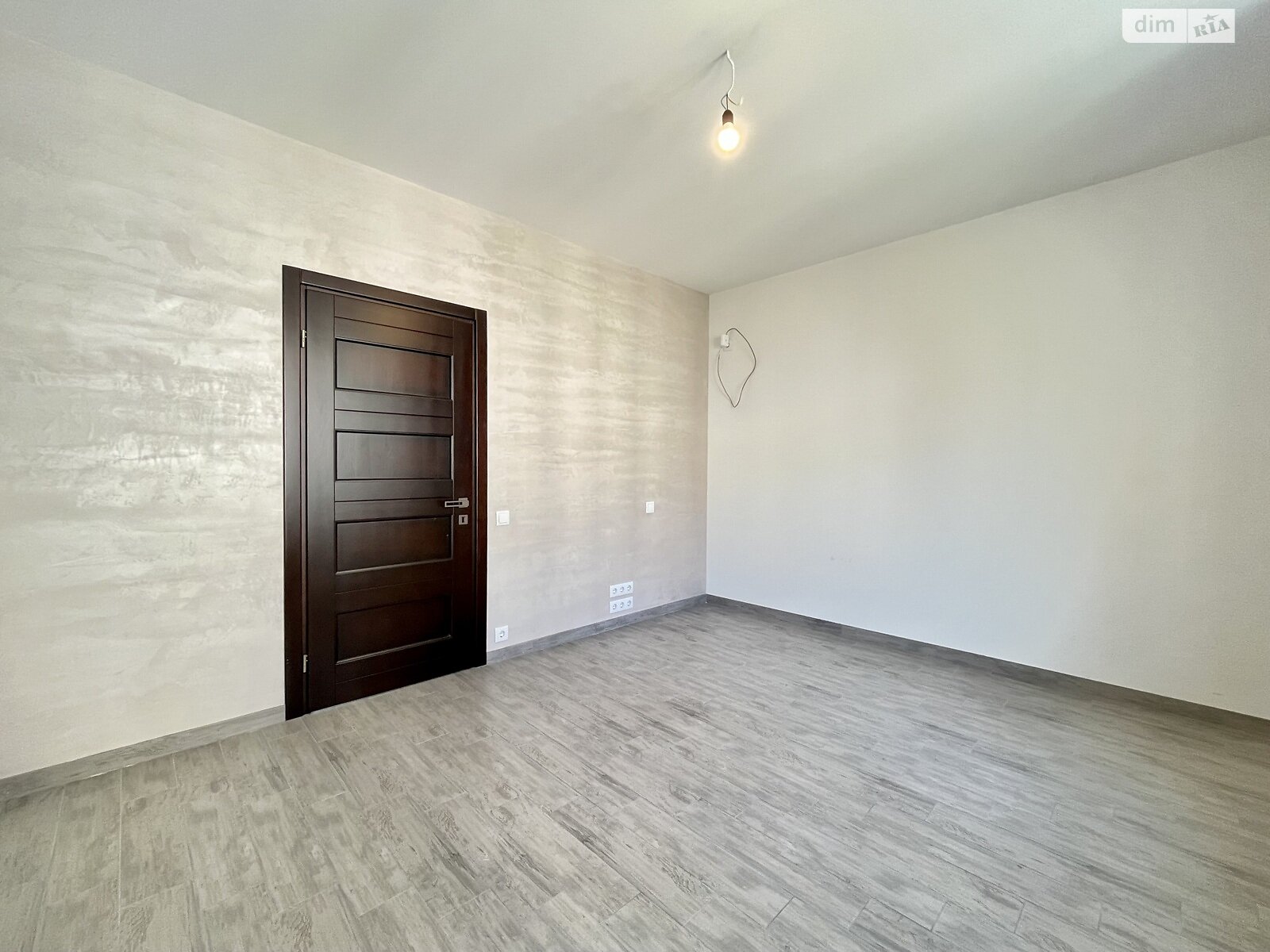 Продажа трехкомнатной квартиры в Крюковщине, на ул. Вишнёвая 17, фото 1 Продажа трехкомнатной квартиры в Крюковщине, на ул. Вишнёвая 17, фото 1