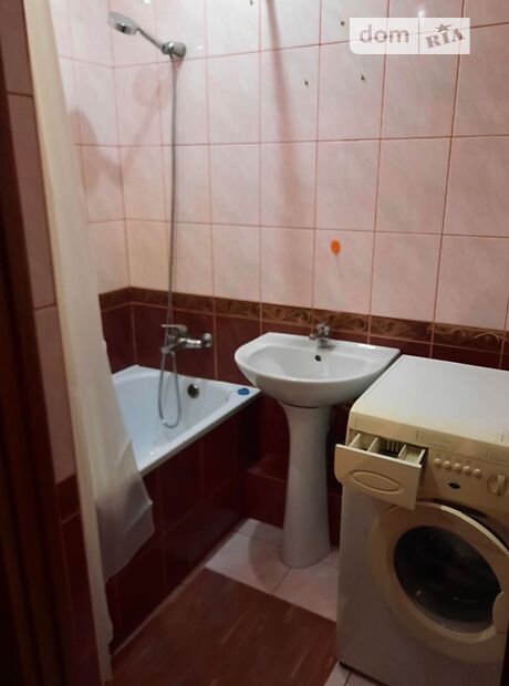 Продажа трехкомнатной квартиры в Курахово,, фото 1 Продажа трехкомнатной квартиры в Курахово,, фото 1
