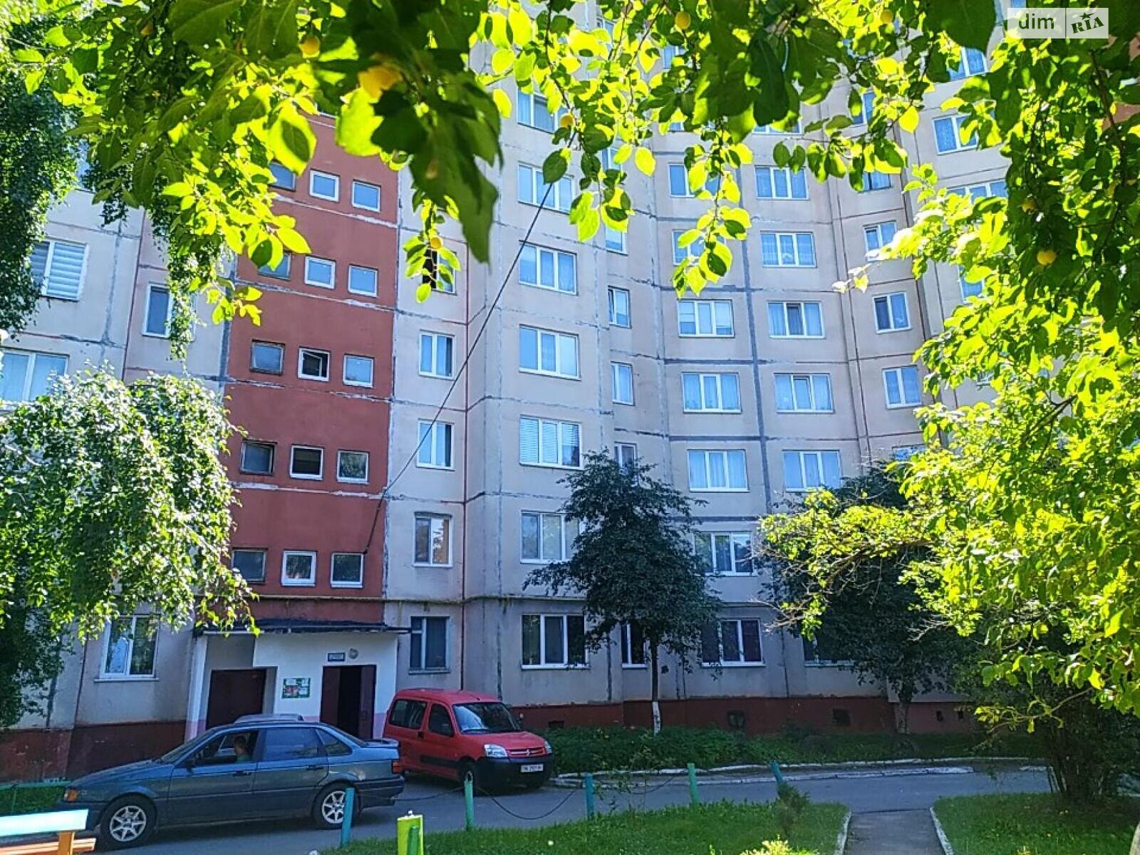 Продаж п`ятикімнатної квартири в Квасилові, на вул. Молодіжна, фото 1