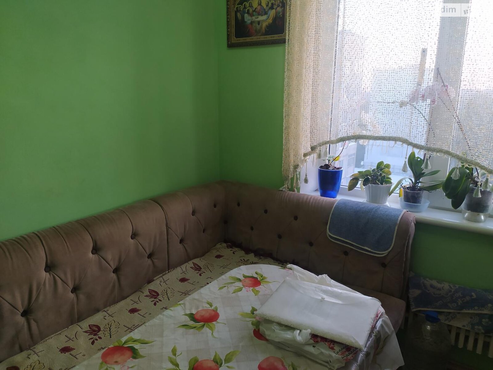 Продаж однокімнатної квартири в Квасилові, на вул. Молодіжна, фото 1