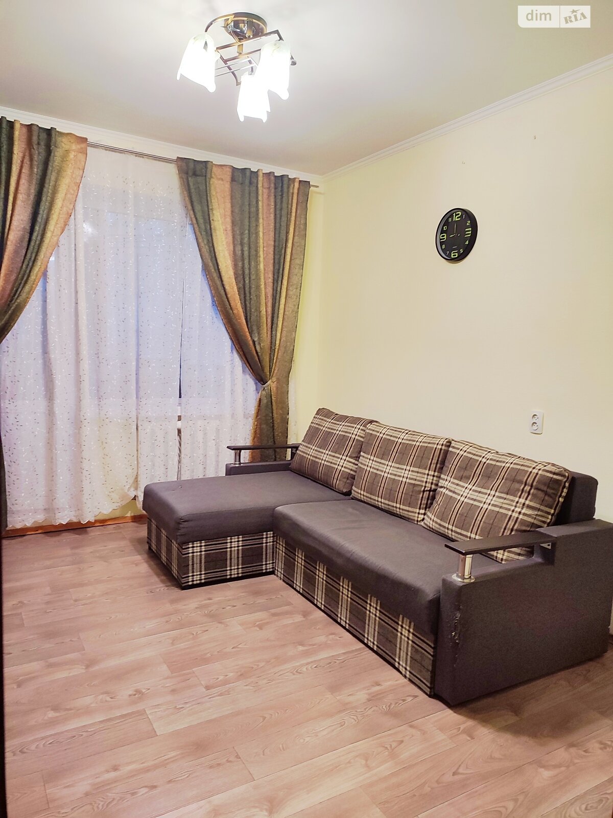 Продаж однокімнатної квартири в Квасилові, на вул. Молодіжна 42, фото 1 Продаж однокімнатної квартири в Квасилові, на вул. Молодіжна 42, фото 1