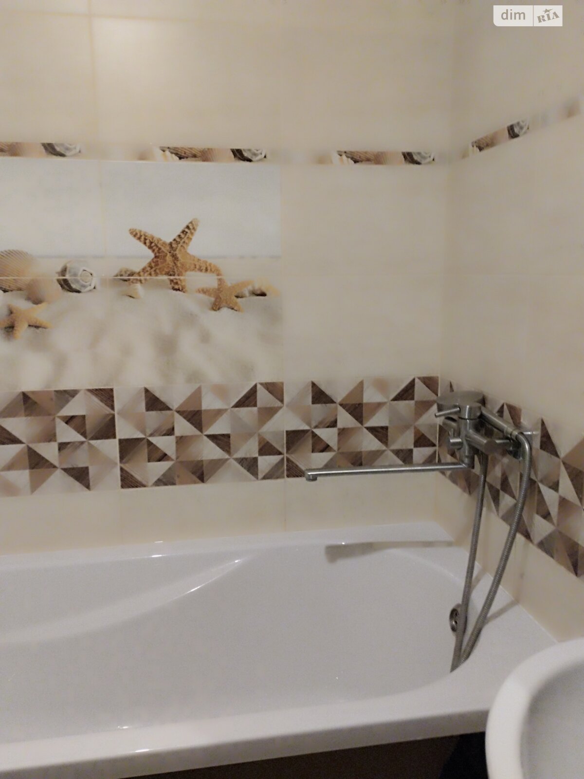 Продаж трикімнатної квартири в Ладижинi, на вул. Піонерська, район Ладижин фото 1 Продаж трикімнатної квартири в Ладижинi, на вул. Піонерська, район Ладижин фото 1