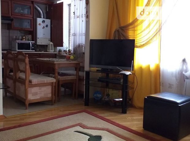 Продаж трикімнатної квартири в Ланівцах на Незалежності 40, район Ланівці фото 1 Продаж трикімнатної квартири в Ланівцах на Незалежності 40, район Ланівці фото 1