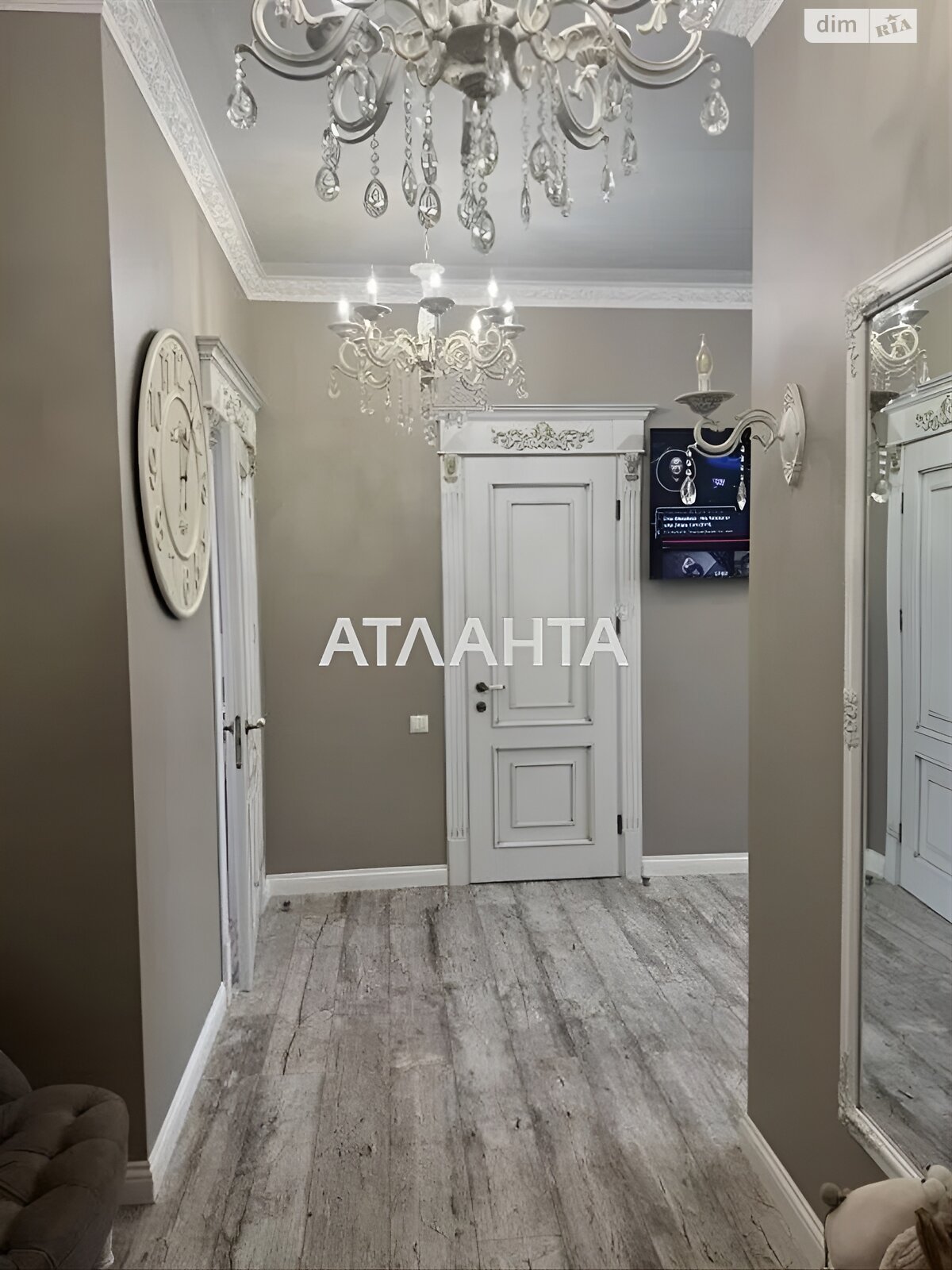 Продажа двухкомнатной квартиры в Лесках, на ул. Марсельская 72А, фото 1 Продажа двухкомнатной квартиры в Лесках, на ул. Марсельская 72А, фото 1