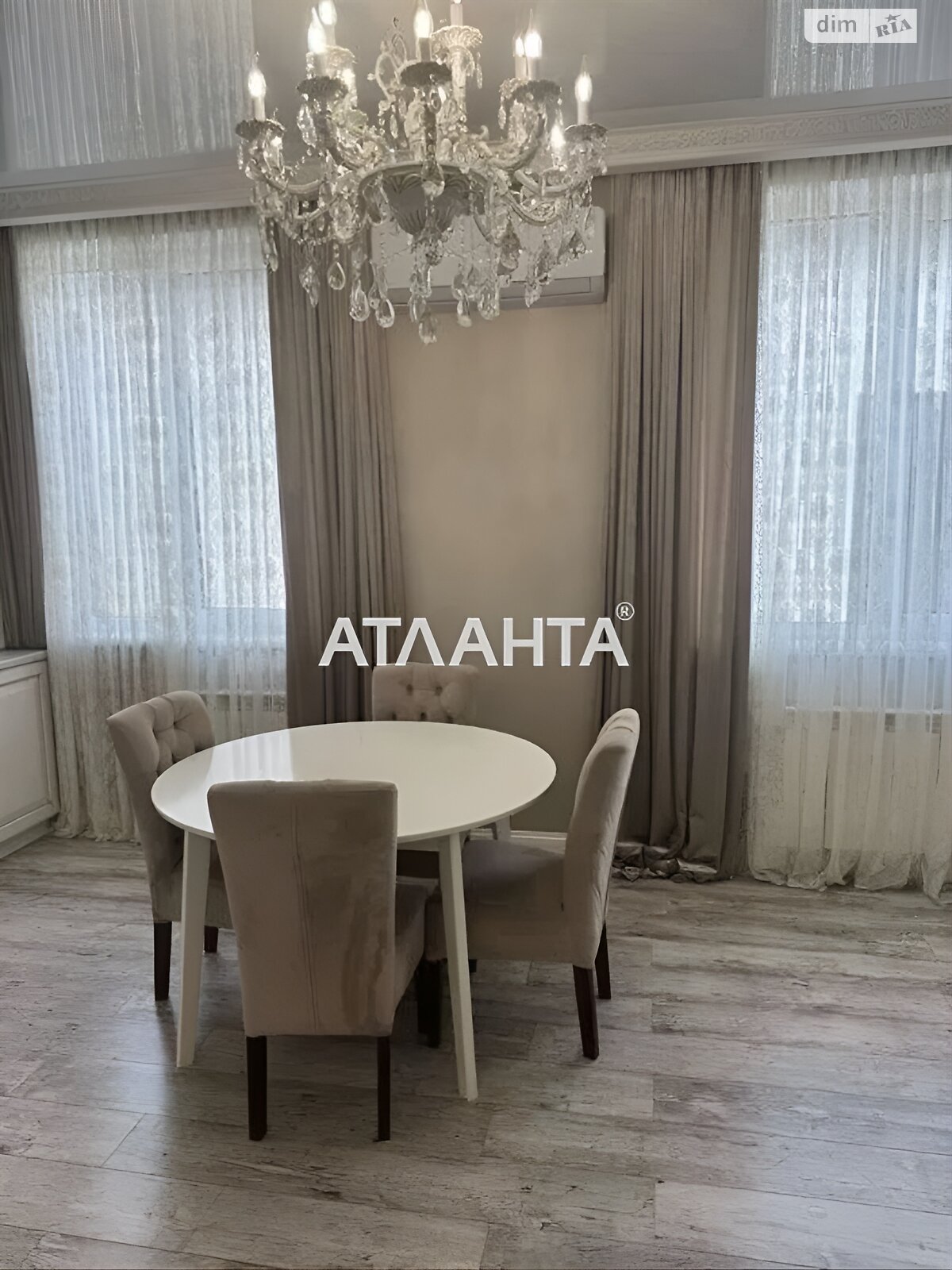 Продажа двухкомнатной квартиры в Лесках, на ул. Марсельская 72А, фото 1 Продажа двухкомнатной квартиры в Лесках, на ул. Марсельская 72А, фото 1