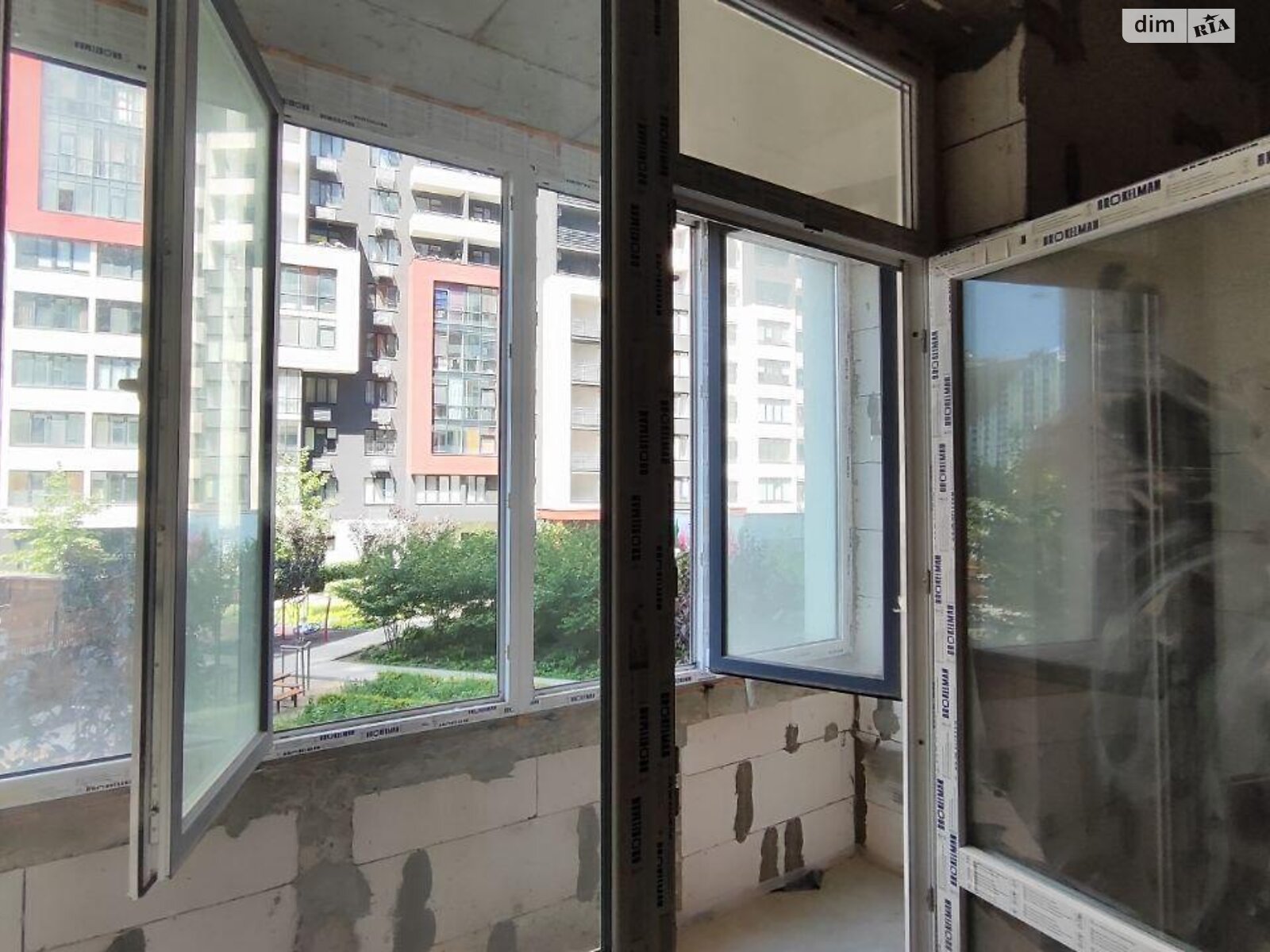 Продажа однокомнатной квартиры в Лиманке, на ул. Академика Вильямса 93/1 корпус 6, фото 1 Продажа однокомнатной квартиры в Лиманке, на ул. Академика Вильямса 93/1 корпус 6, фото 1