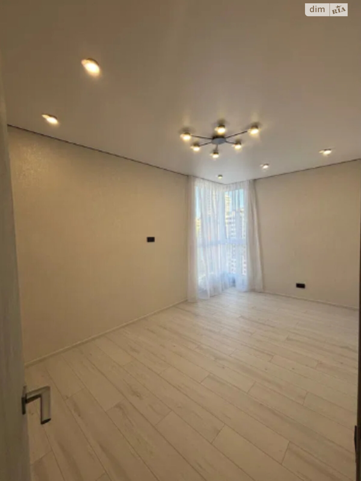 Продаж двокімнатної квартири в Лиманці, на вул. Євгена Чикаленка 95/3, фото 1 Продаж двокімнатної квартири в Лиманці, на вул. Євгена Чикаленка 95/3, фото 1