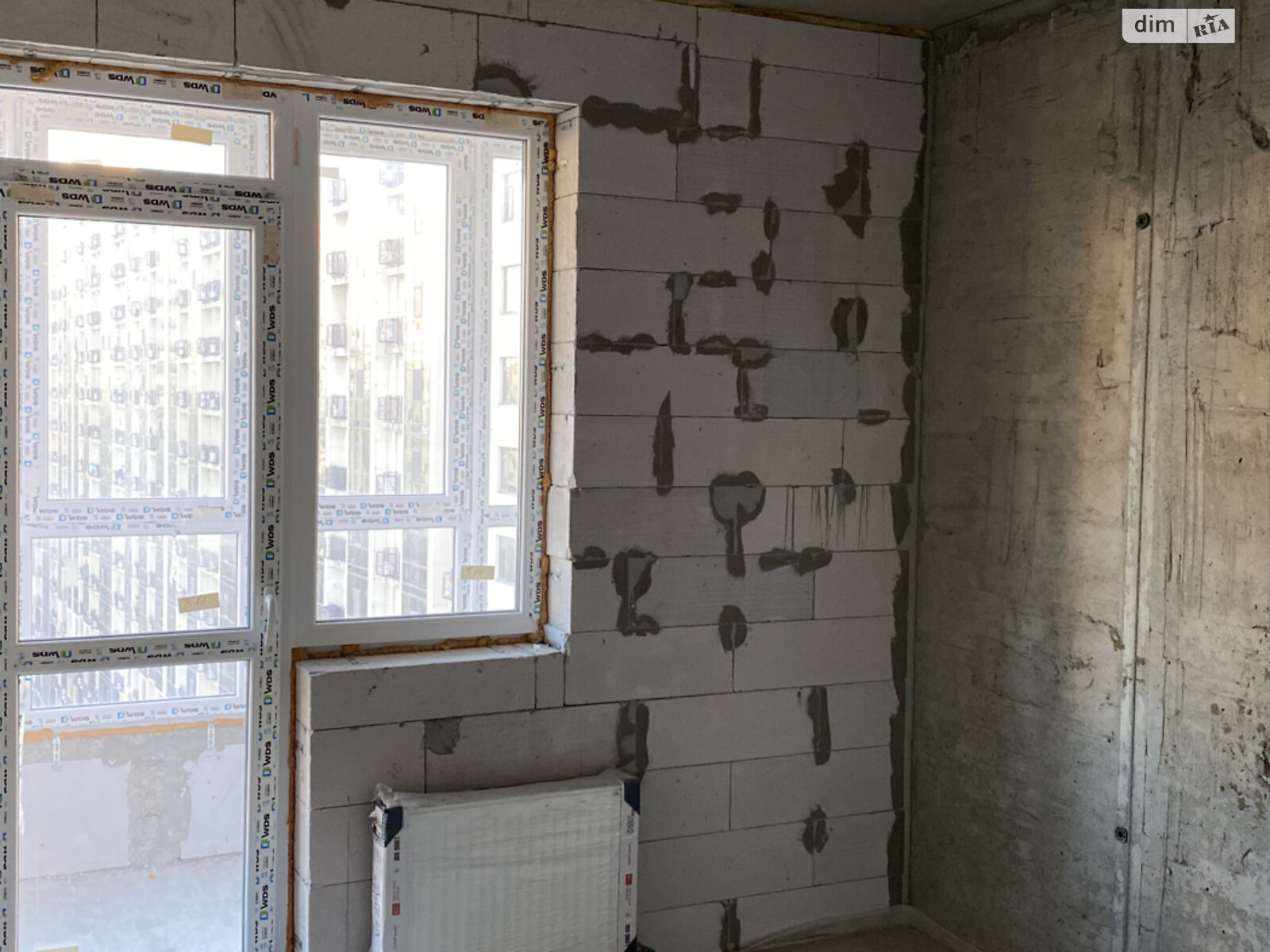 Продажа трехкомнатной квартиры в Лиманке, на ул. Жемчужная 11 корпус 2, фото 1 Продажа трехкомнатной квартиры в Лиманке, на ул. Жемчужная 11 корпус 2, фото 1