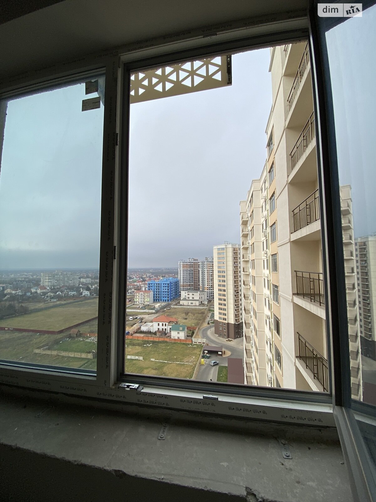 Продажа двухкомнатной квартиры в Лиманке, на ул. Жемчужная 8, кв. 523, фото 1 Продажа двухкомнатной квартиры в Лиманке, на ул. Жемчужная 8, кв. 523, фото 1