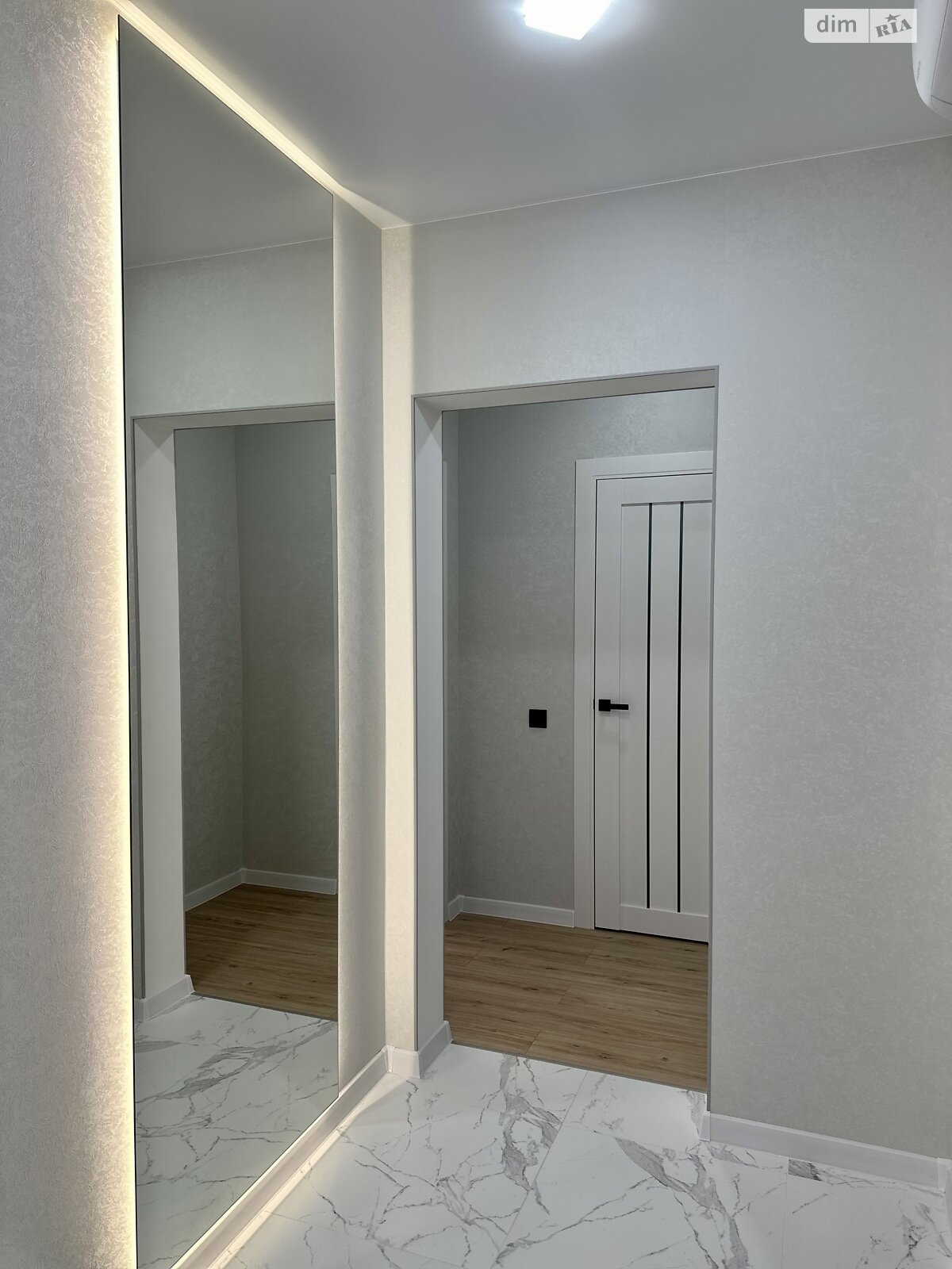 Продаж двокімнатної квартири в Лиманці, на вул. Перлинна 12, кв. 135, фото 1 Продаж двокімнатної квартири в Лиманці, на вул. Перлинна 12, кв. 135, фото 1