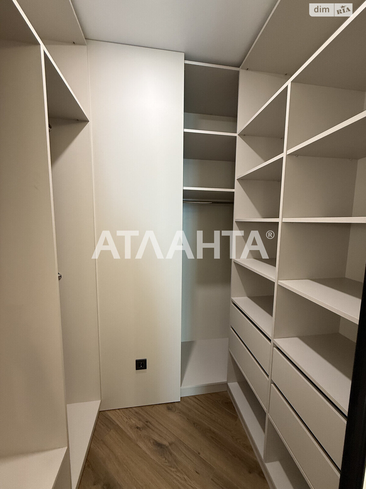 Продажа трехкомнатной квартиры в Лиманке, на ул. Жемчужная, фото 1 Продажа трехкомнатной квартиры в Лиманке, на ул. Жемчужная, фото 1