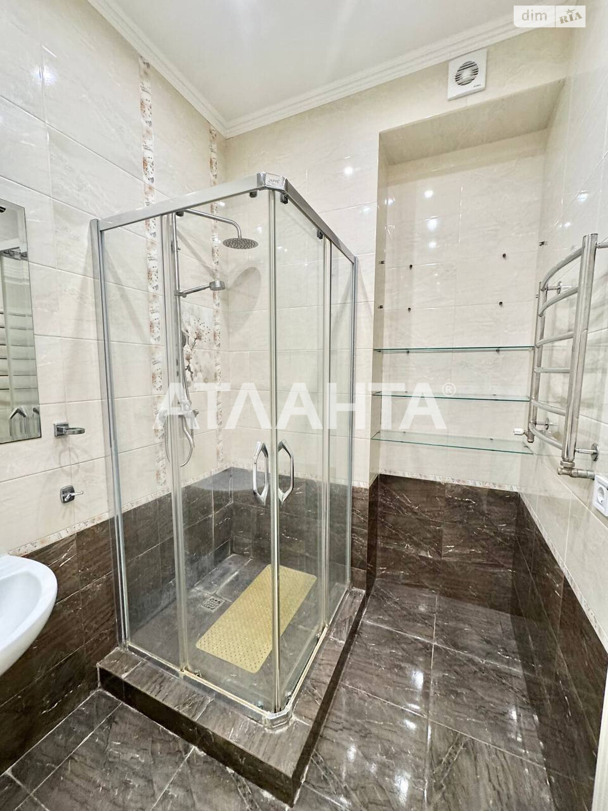 Продажа трехкомнатной квартиры в Лиманке, на ул. Жемчужная, фото 1 Продажа трехкомнатной квартиры в Лиманке, на ул. Жемчужная, фото 1