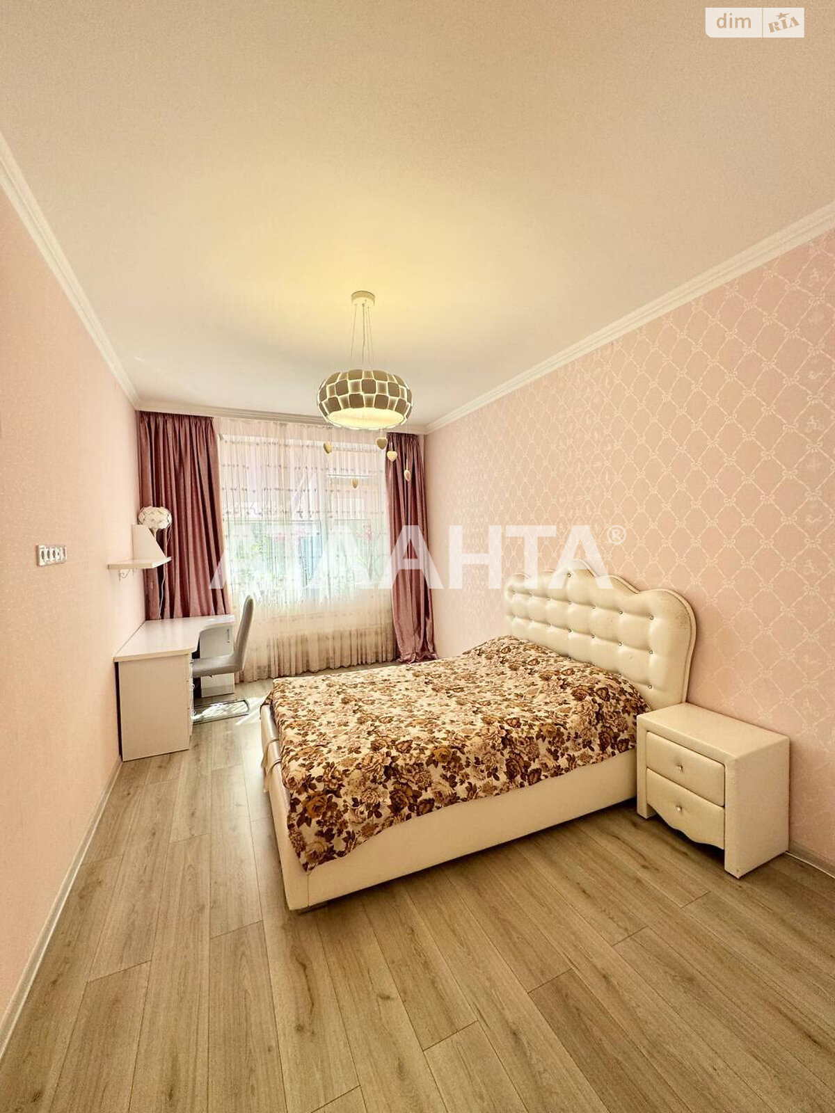 Продажа трехкомнатной квартиры в Лиманке, на ул. Жемчужная, фото 1 Продажа трехкомнатной квартиры в Лиманке, на ул. Жемчужная, фото 1