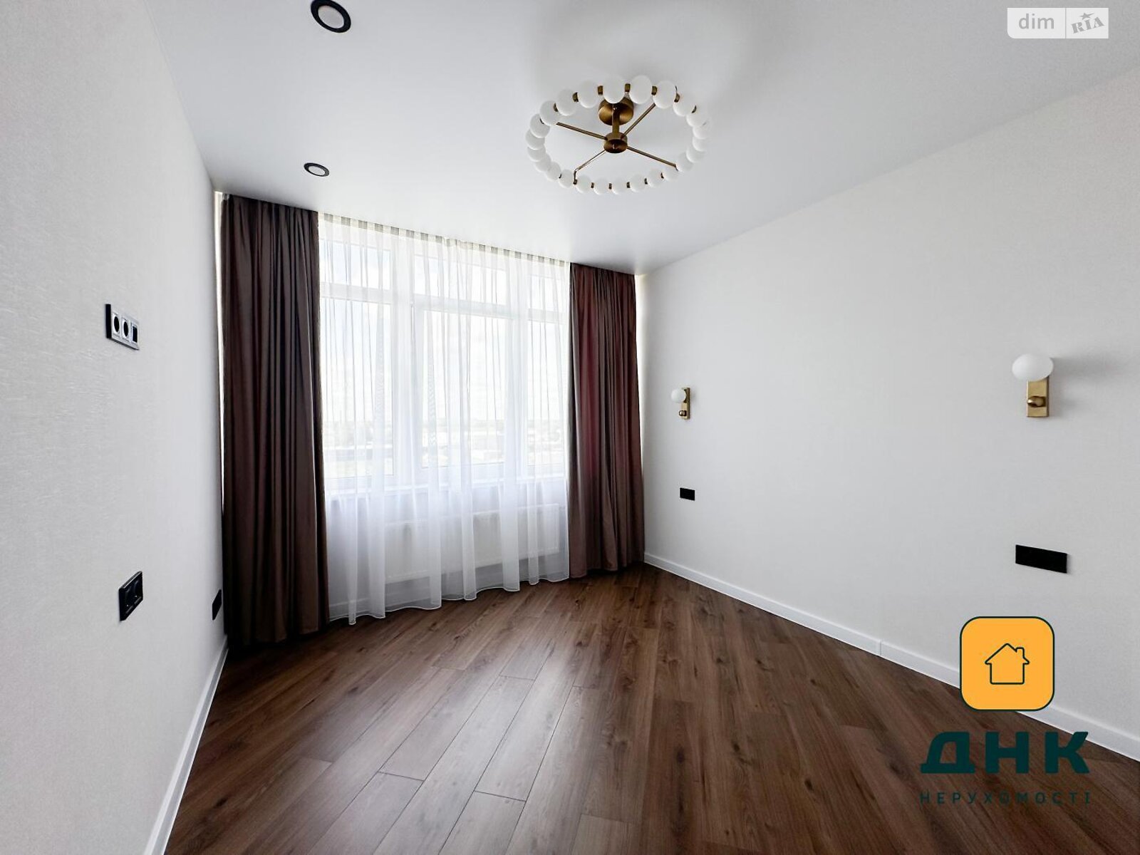 Продаж трикімнатної квартири в Лиманці, на вул. Перлинна 9, фото 1 Продаж трикімнатної квартири в Лиманці, на вул. Перлинна 9, фото 1