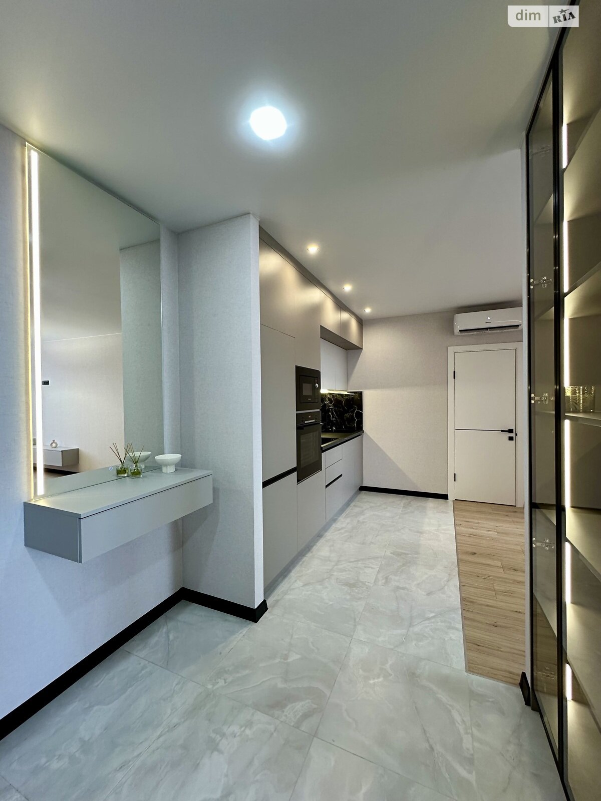 Продаж двокімнатної квартири в Лиманці, на вул. Перлинна 8, кв. 535, фото 1 Продаж двокімнатної квартири в Лиманці, на вул. Перлинна 8, кв. 535, фото 1