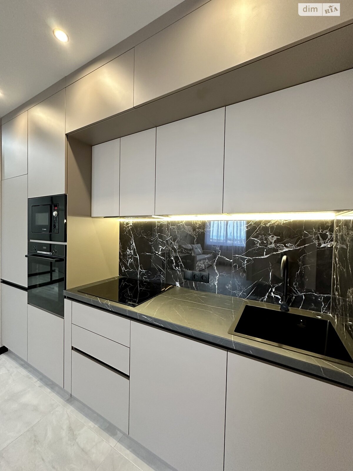 Продаж двокімнатної квартири в Лиманці, на вул. Перлинна 8, кв. 535, фото 1 Продаж двокімнатної квартири в Лиманці, на вул. Перлинна 8, кв. 535, фото 1