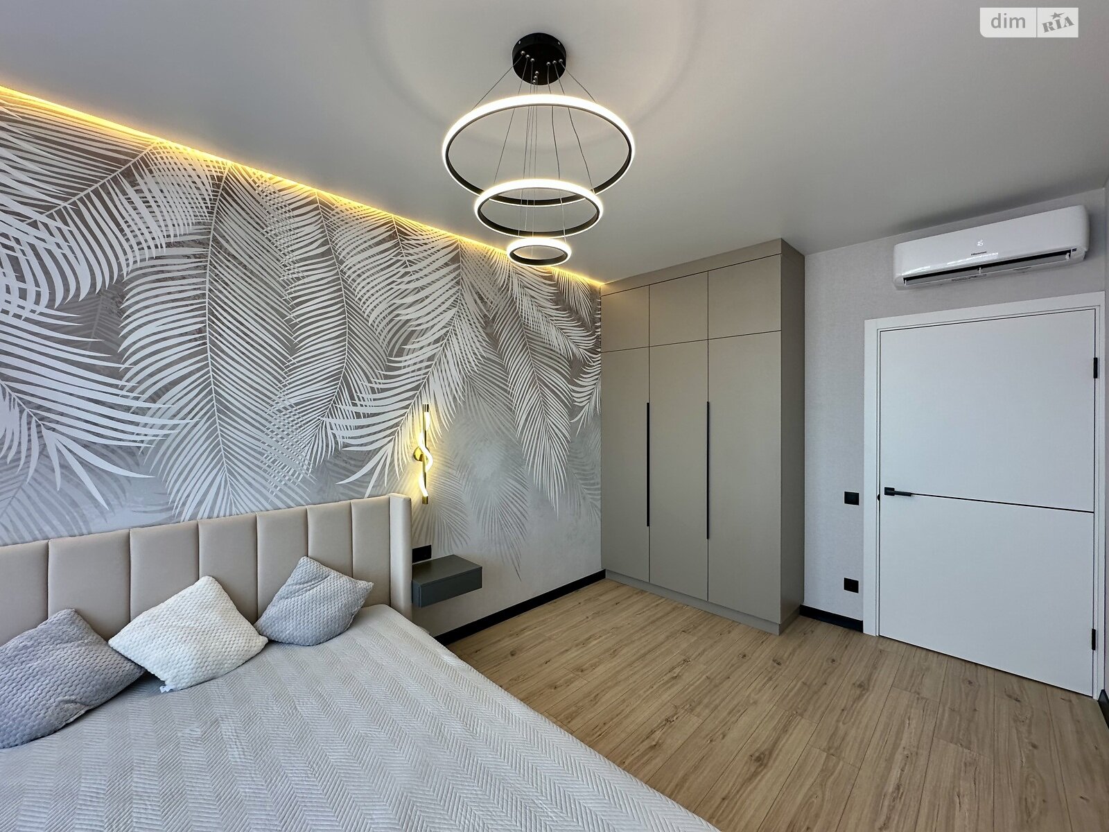 Продаж двокімнатної квартири в Лиманці, на вул. Перлинна 8, кв. 535, фото 1 Продаж двокімнатної квартири в Лиманці, на вул. Перлинна 8, кв. 535, фото 1