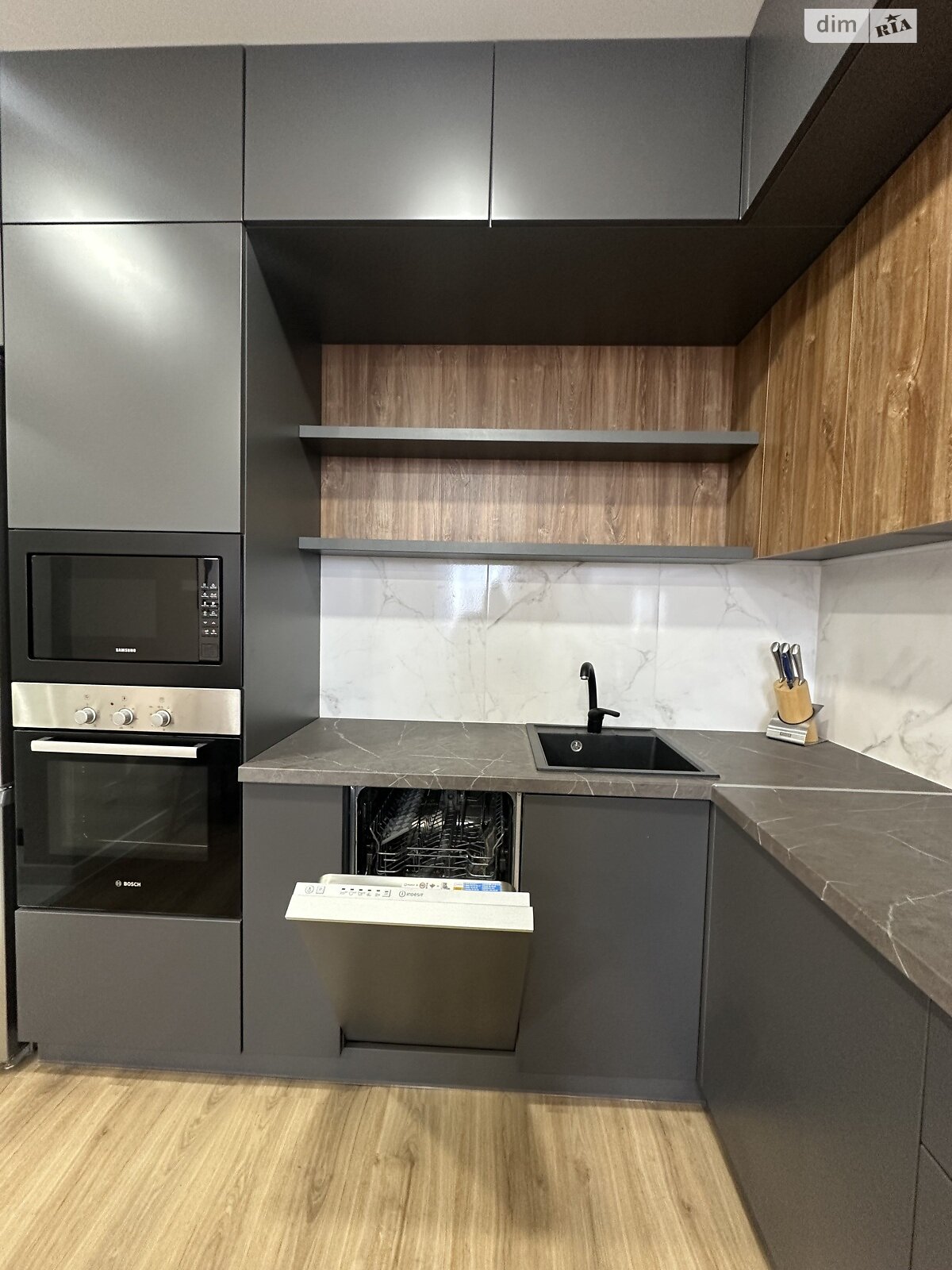 Продажа двухкомнатной квартиры в Лиманке, на ул. Жемчужная 1Б, фото 1 Продажа двухкомнатной квартиры в Лиманке, на ул. Жемчужная 1Б, фото 1