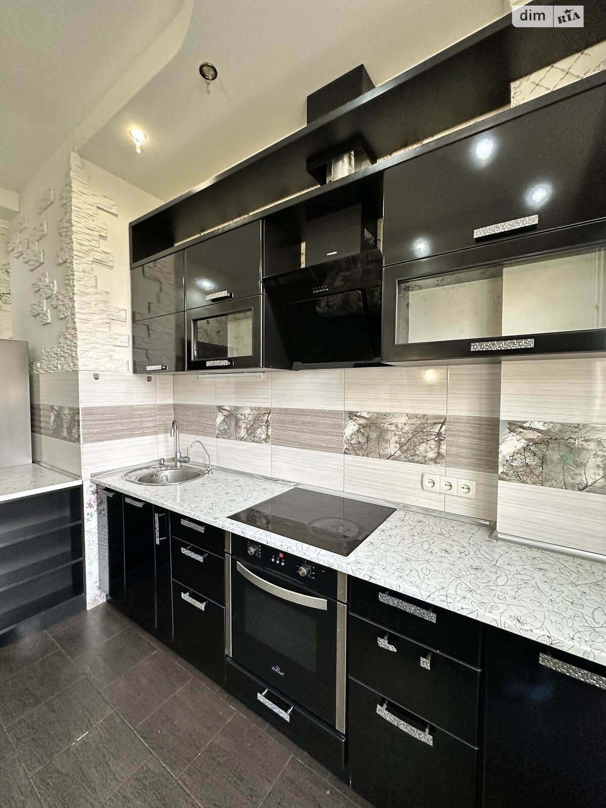 Продажа однокомнатной квартиры в Лиманке, на ул. Жемчужная 3, фото 1