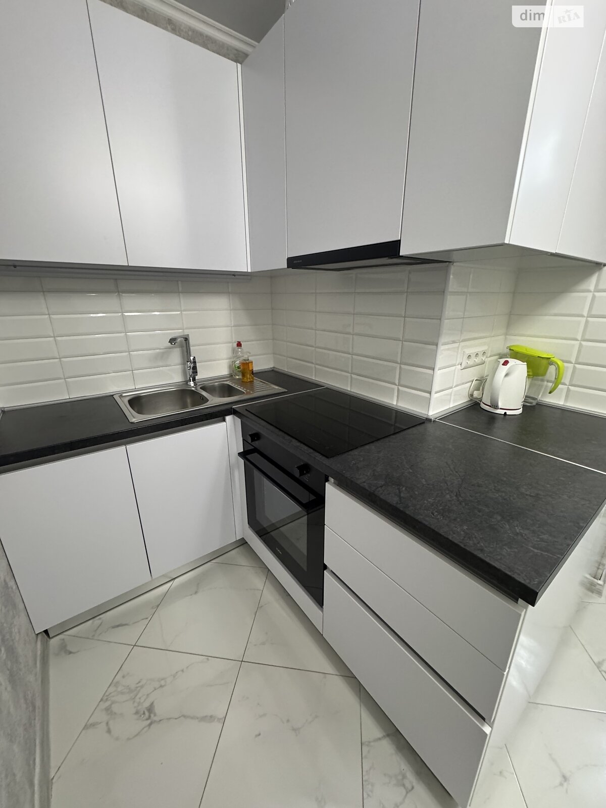 Продажа двухкомнатной квартиры в Лиманке, на ул. Жемчужная 8, фото 1