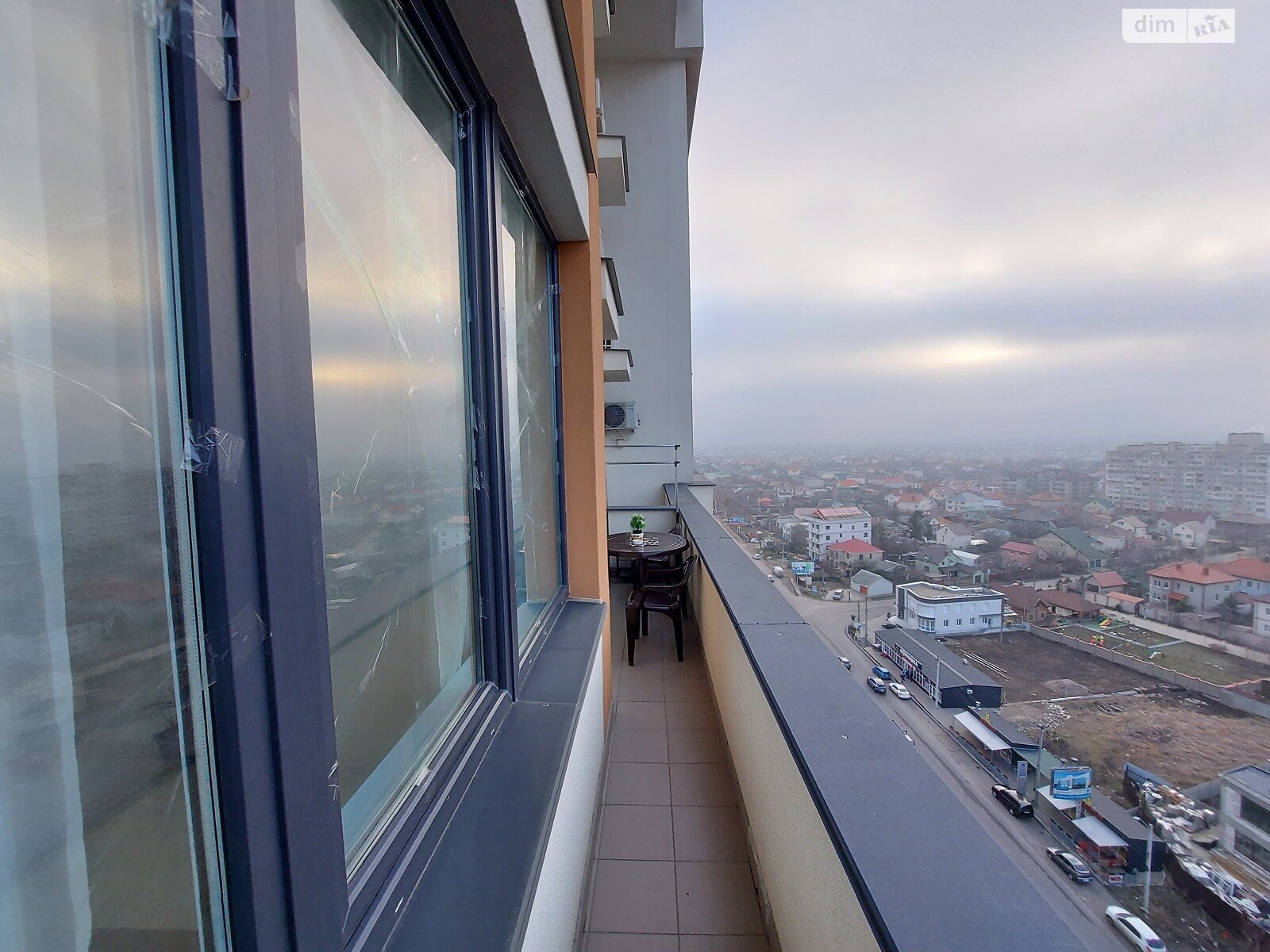 Продаж однокімнатної квартири в Лиманці, на просп. Небесної Сотні 111, фото 1