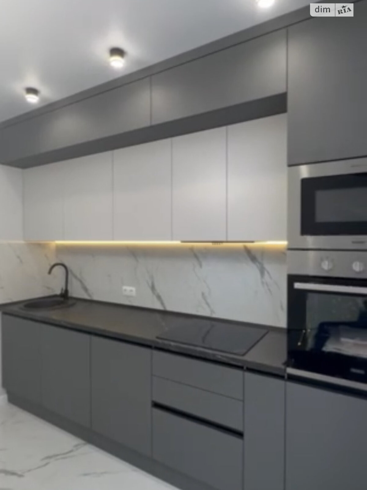Продажа двухкомнатной квартиры в Лиманке, на ул. Архитекторская 12, кв. 75, фото 1 Продажа двухкомнатной квартиры в Лиманке, на ул. Архитекторская 12, кв. 75, фото 1