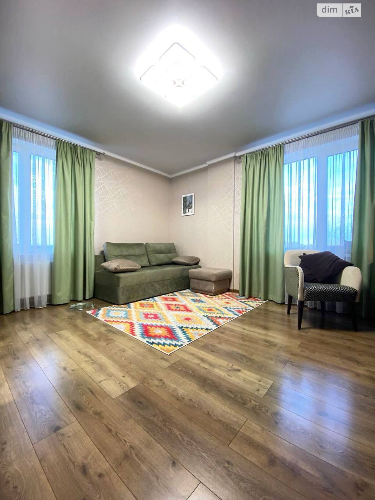 Продаж двокімнатної квартири в Лиманці, на мас. Райдужний, фото 1