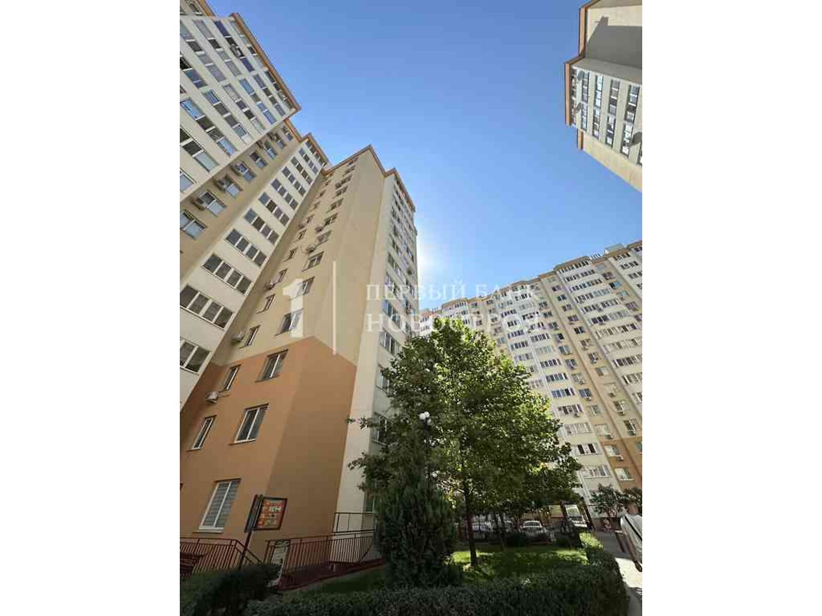 Продаж двокімнатної квартири в Лиманці, на мас. Радужний 23, фото 1 Продаж двокімнатної квартири в Лиманці, на мас. Радужний 23, фото 1