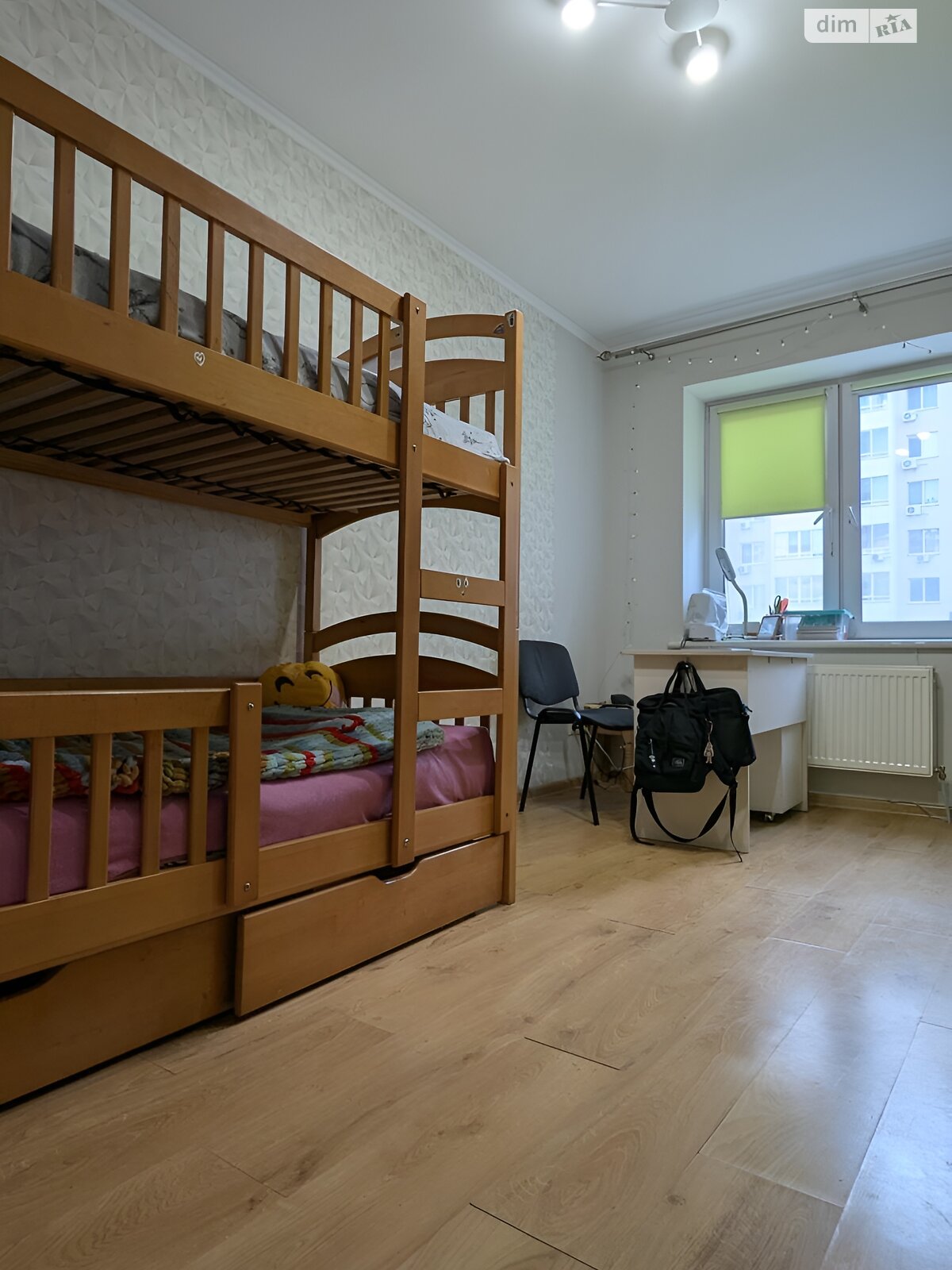 Продажа двухкомнатной квартиры в Лиманке, на мас. Радужный 3, фото 1 Продажа двухкомнатной квартиры в Лиманке, на мас. Радужный 3, фото 1